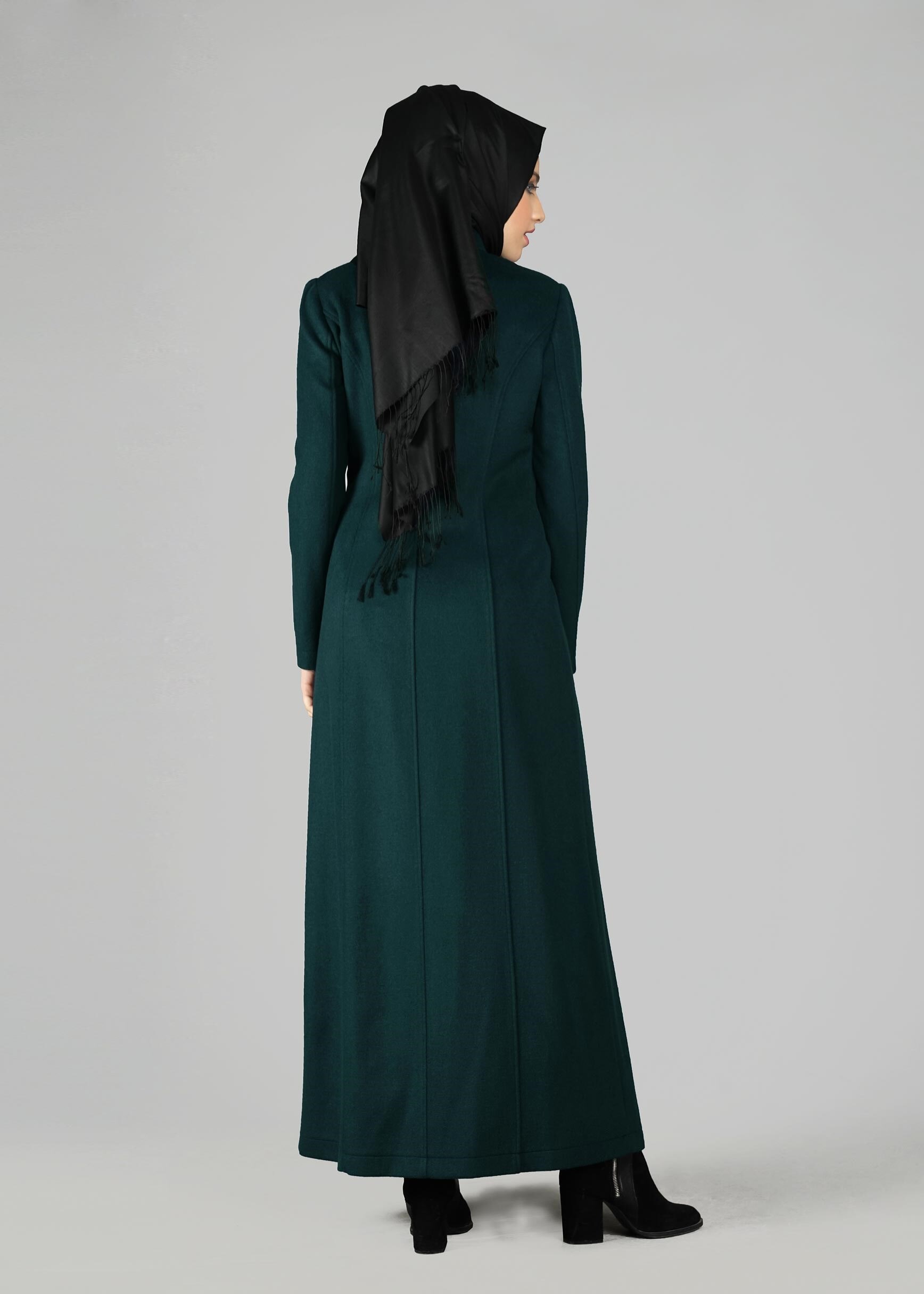 Tesettür giyim YEŞİL DÜĞME DETAYLI MANTO 9590