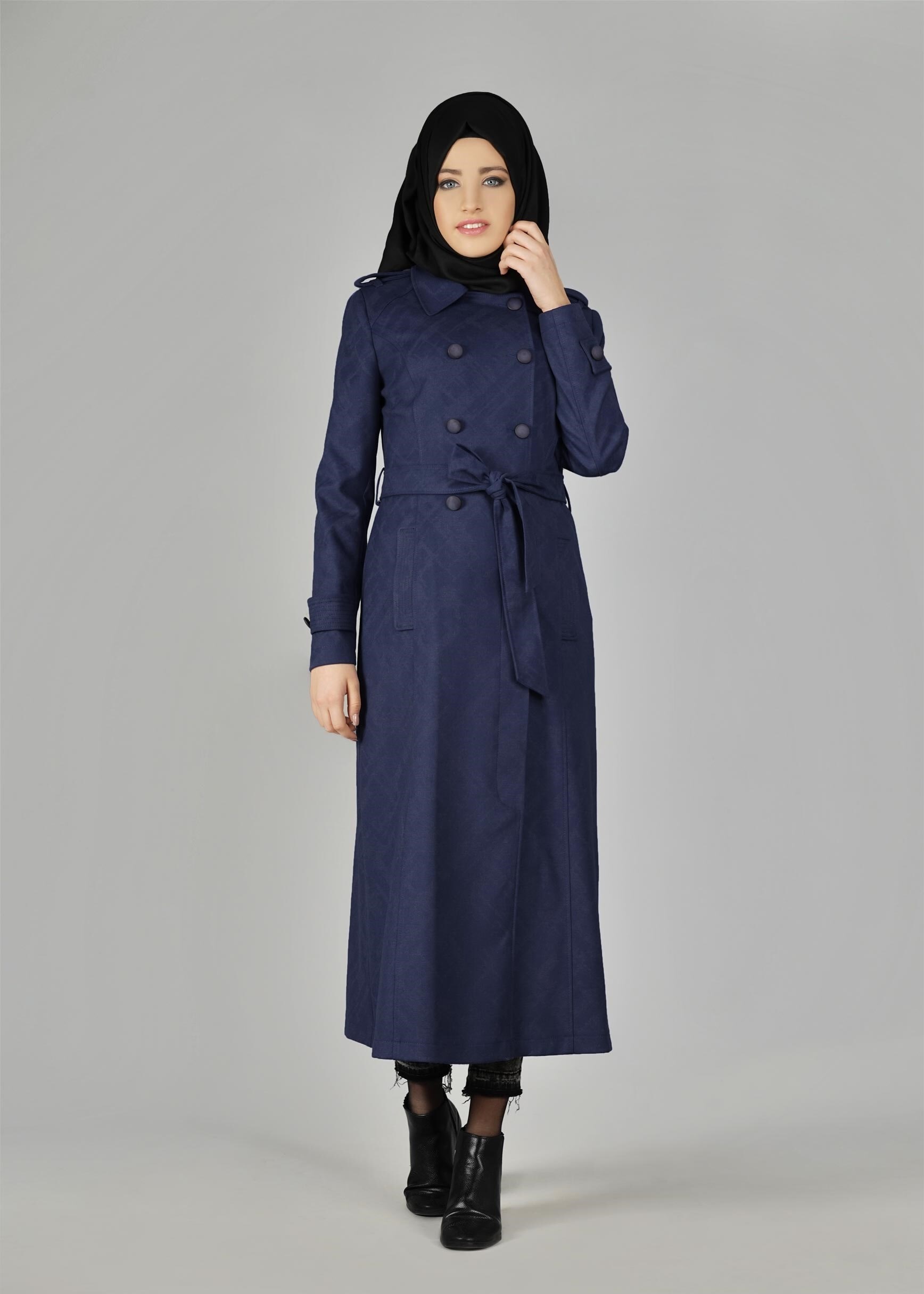 Tesettür giyim LACİVERT KUŞAKLI DÜĞMELİ MANTO 9592