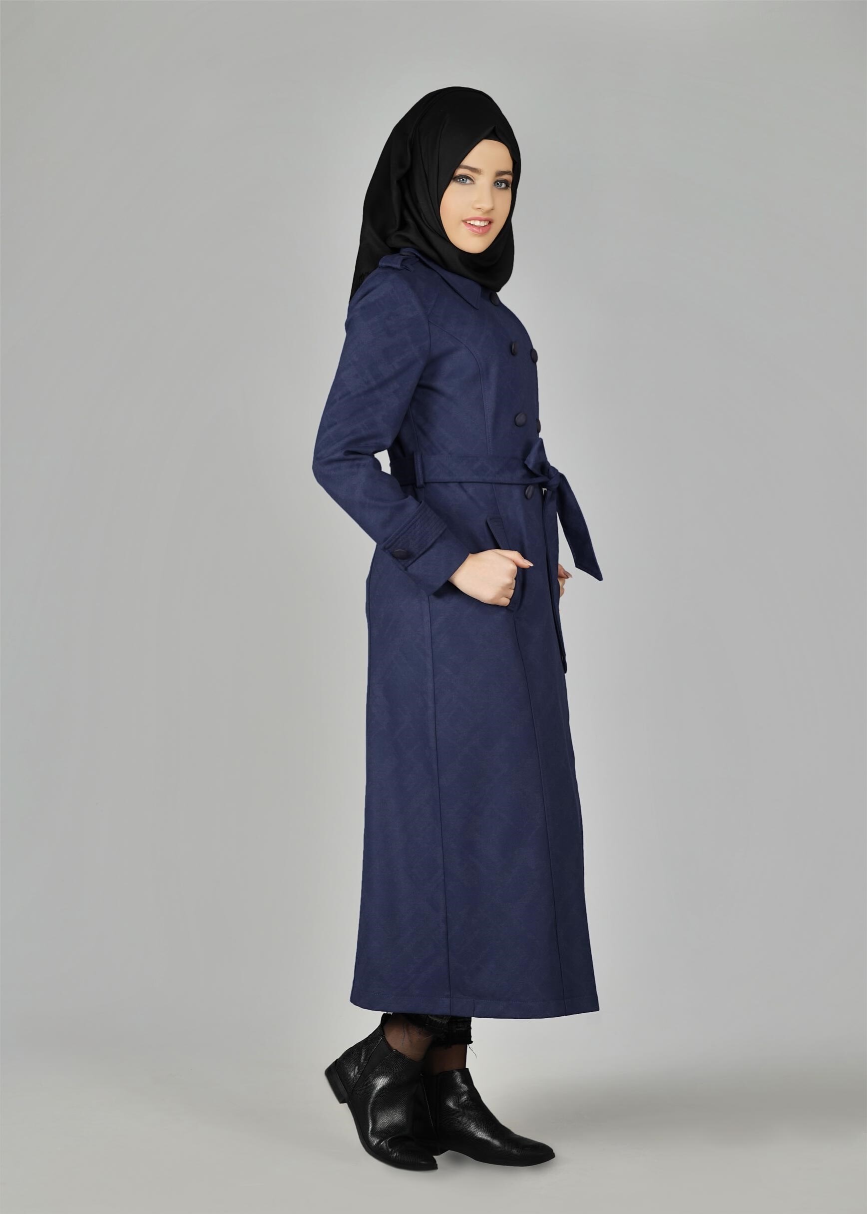 Tesettür giyim LACİVERT KUŞAKLI DÜĞMELİ MANTO 9592