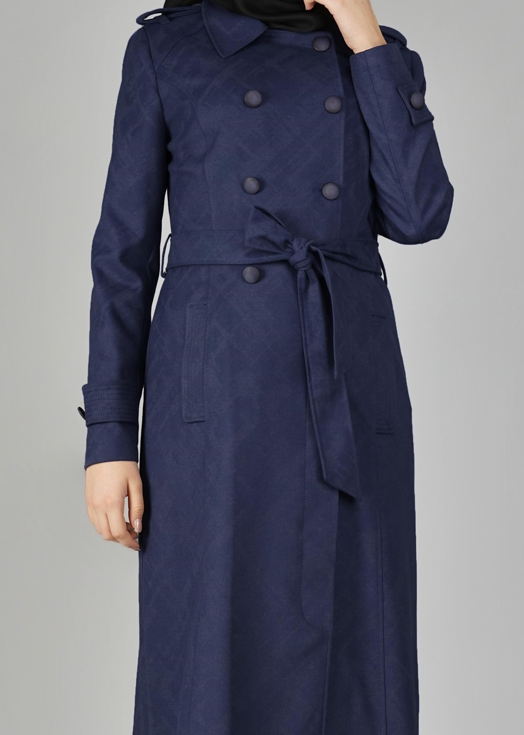 Tesettür giyim LACİVERT KUŞAKLI DÜĞMELİ MANTO 9592