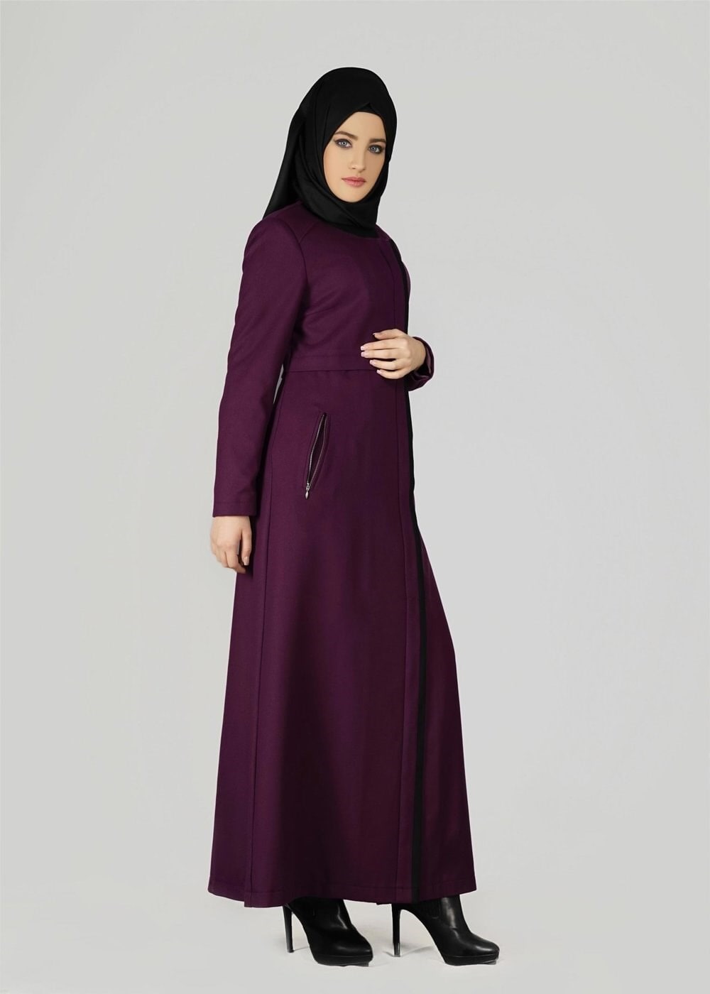 Tesettür giyim MOR FERMUARLI CEPLİ MANTO 9602