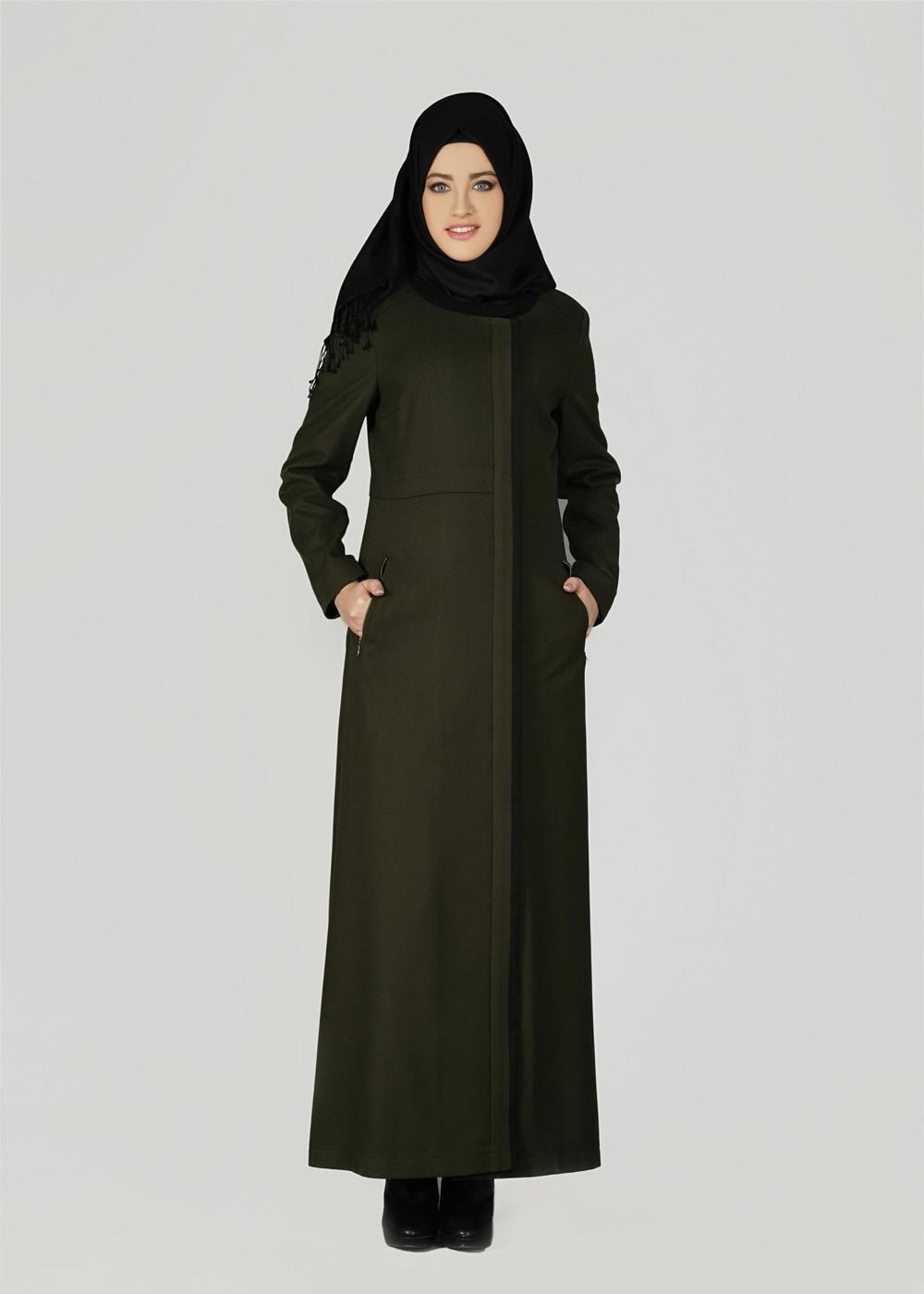 Tesettür giyim HAKİ FERMUARLI CEPLİ MANTO 9602