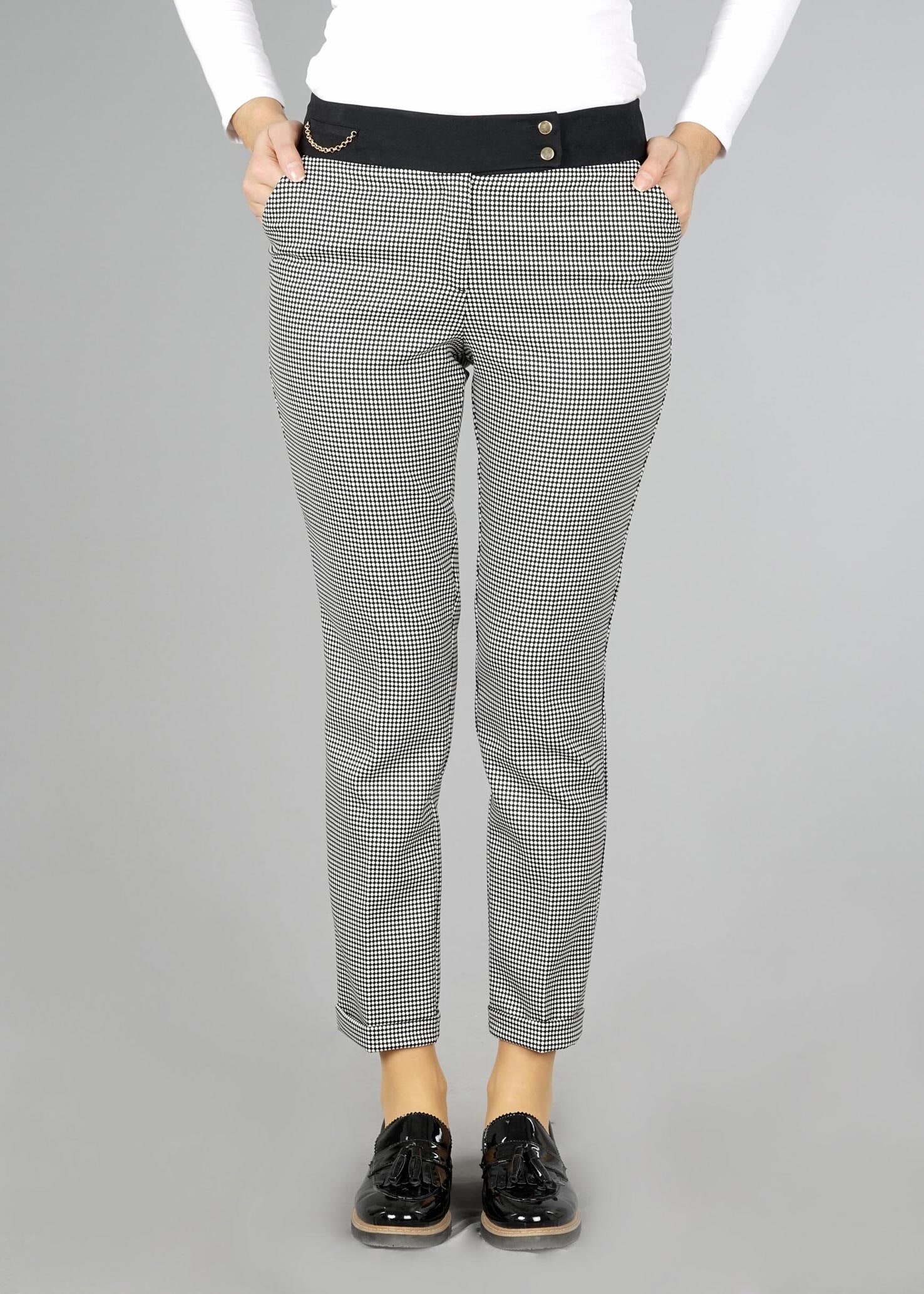 Tesettür giyim SİYAH PÖTİKARE DESENLİ PANTOLON 7057