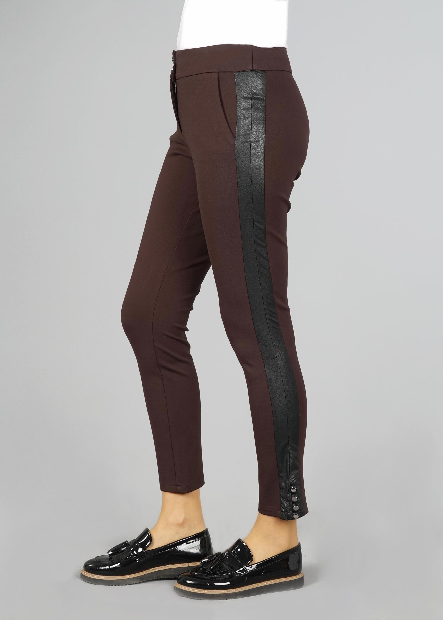 Tesettür giyim KAHVE YANLARI DERİ DETAYLI DÜĞMELİ PANTOLON 7063