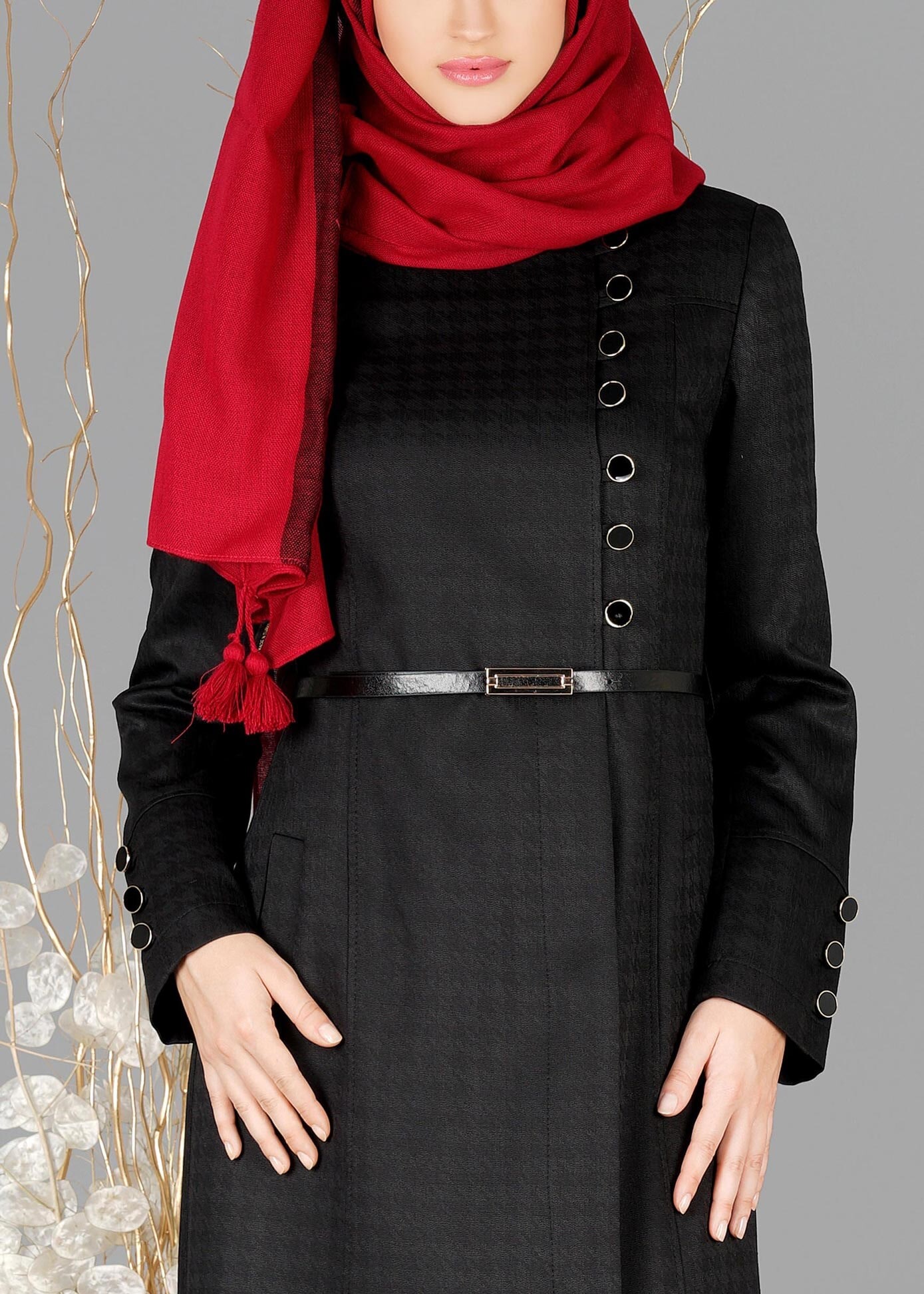 Tesettür giyim SİYAH DÜĞME DETAYLI KEMERLİ PARDESÜ 1854