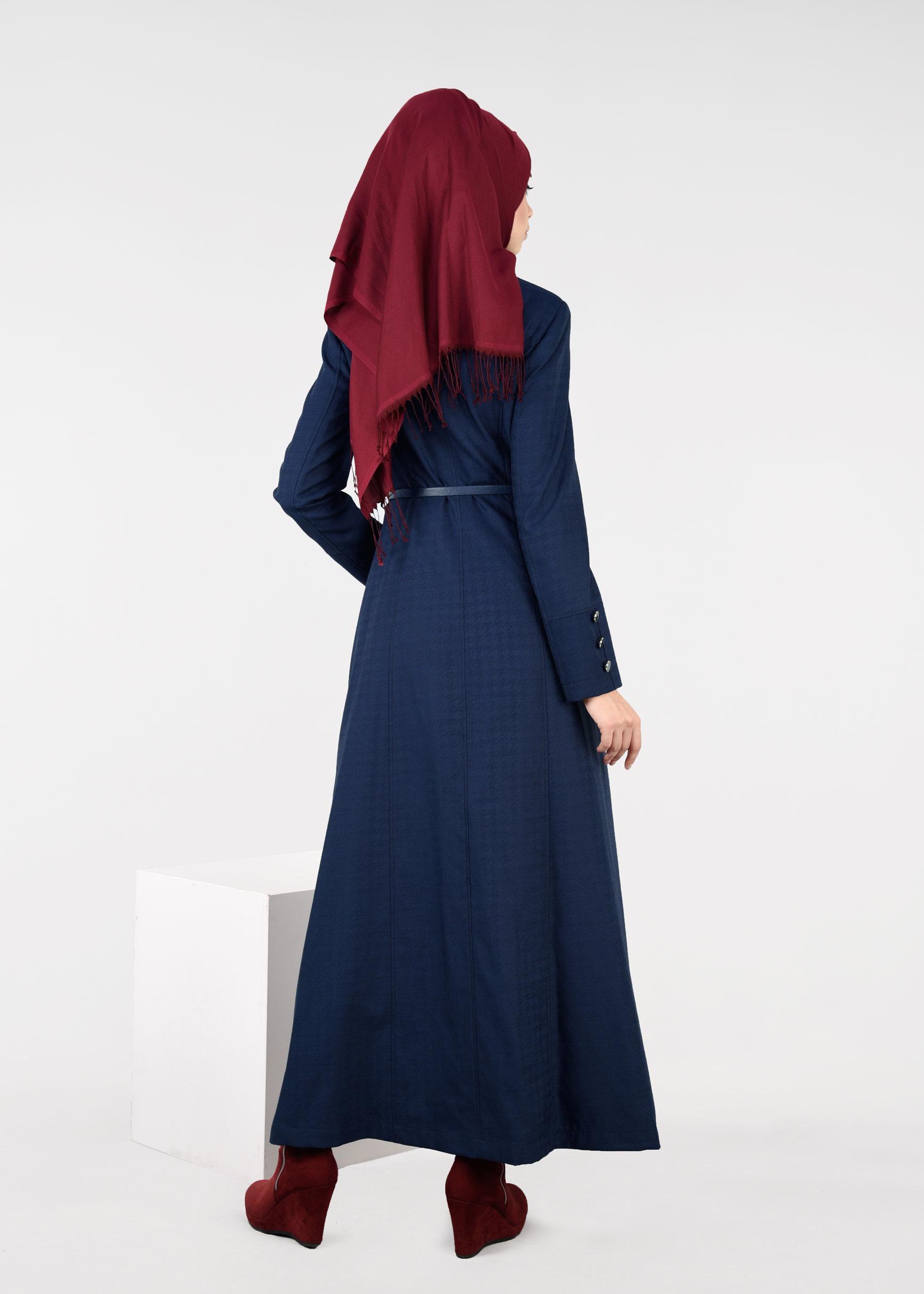 Tesettür giyim LACİVERT DÜĞME DETAYLI KEMERLİ PARDESÜ 1854