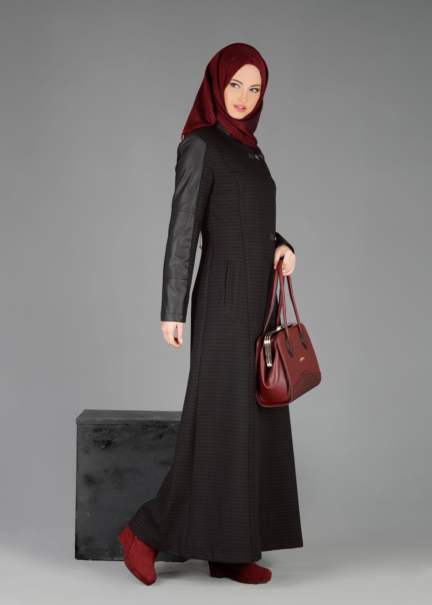 Tesettür giyim KAHVE PÖTİKARE DESENLİ PARDESÜ 1874