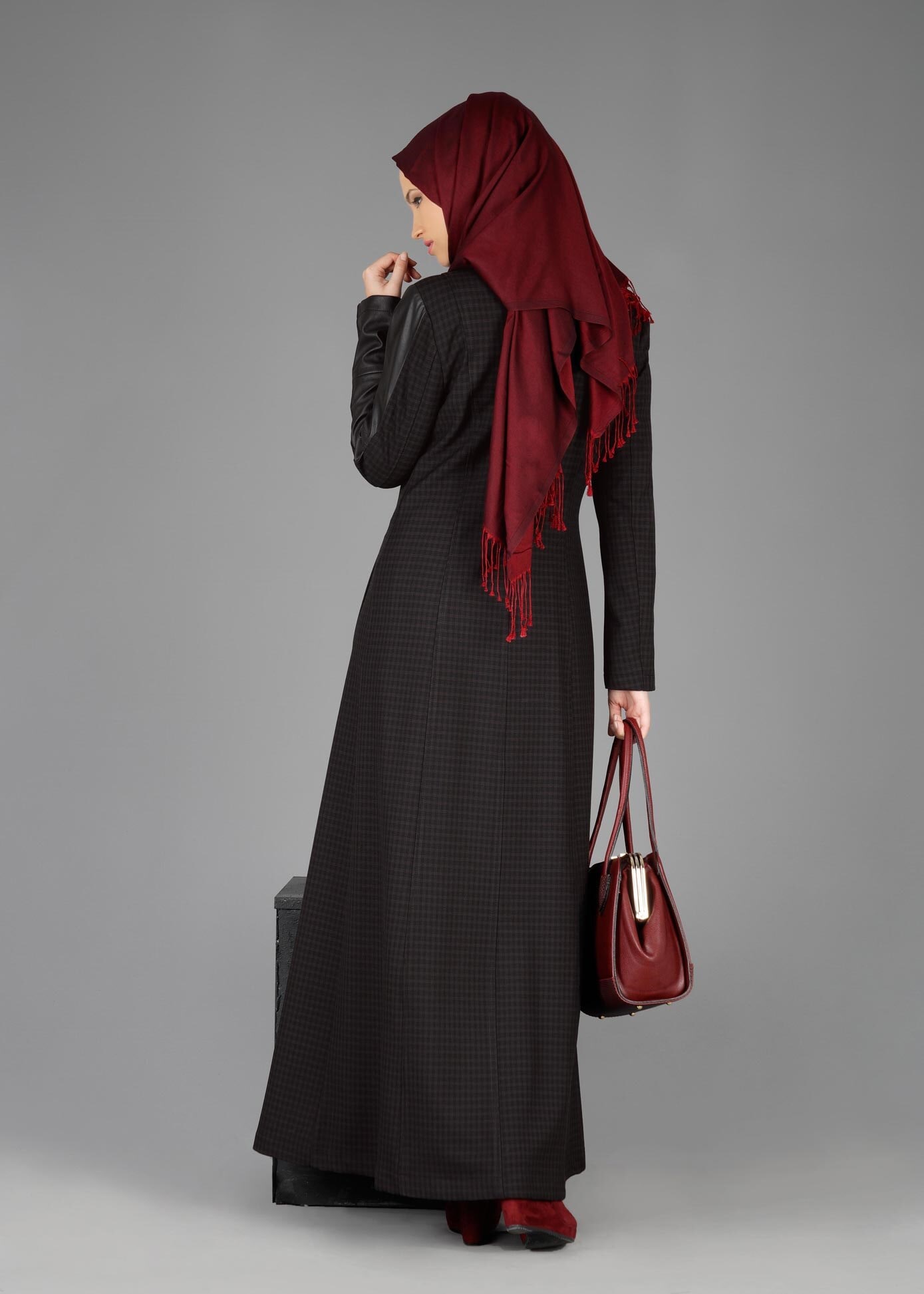 Tesettür giyim KAHVE PÖTİKARE DESENLİ PARDESÜ 1874