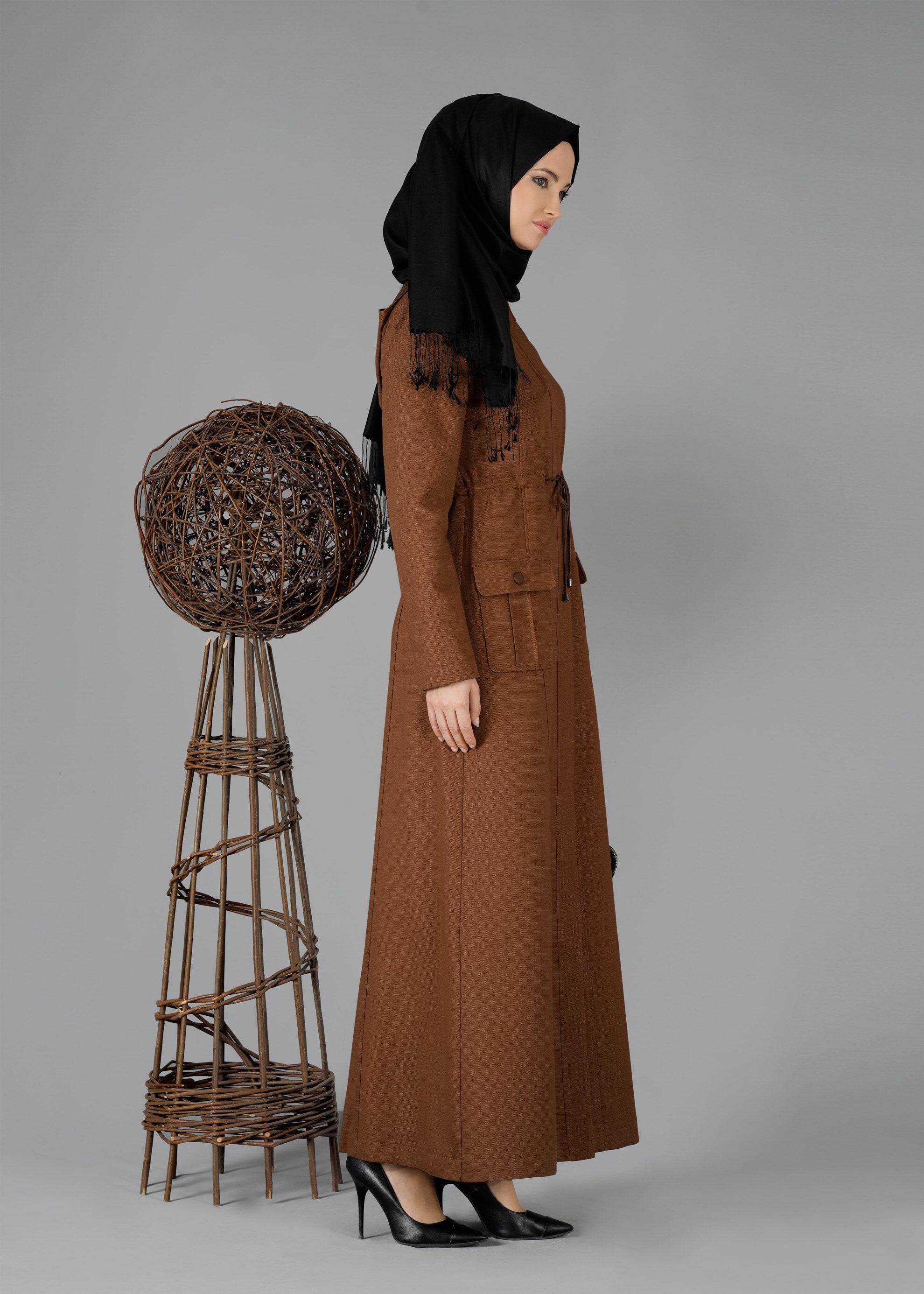 Tesettür giyim KAHVE BELİ BÜZGÜLÜ CEP DETAYLI PARDESÜ 1884