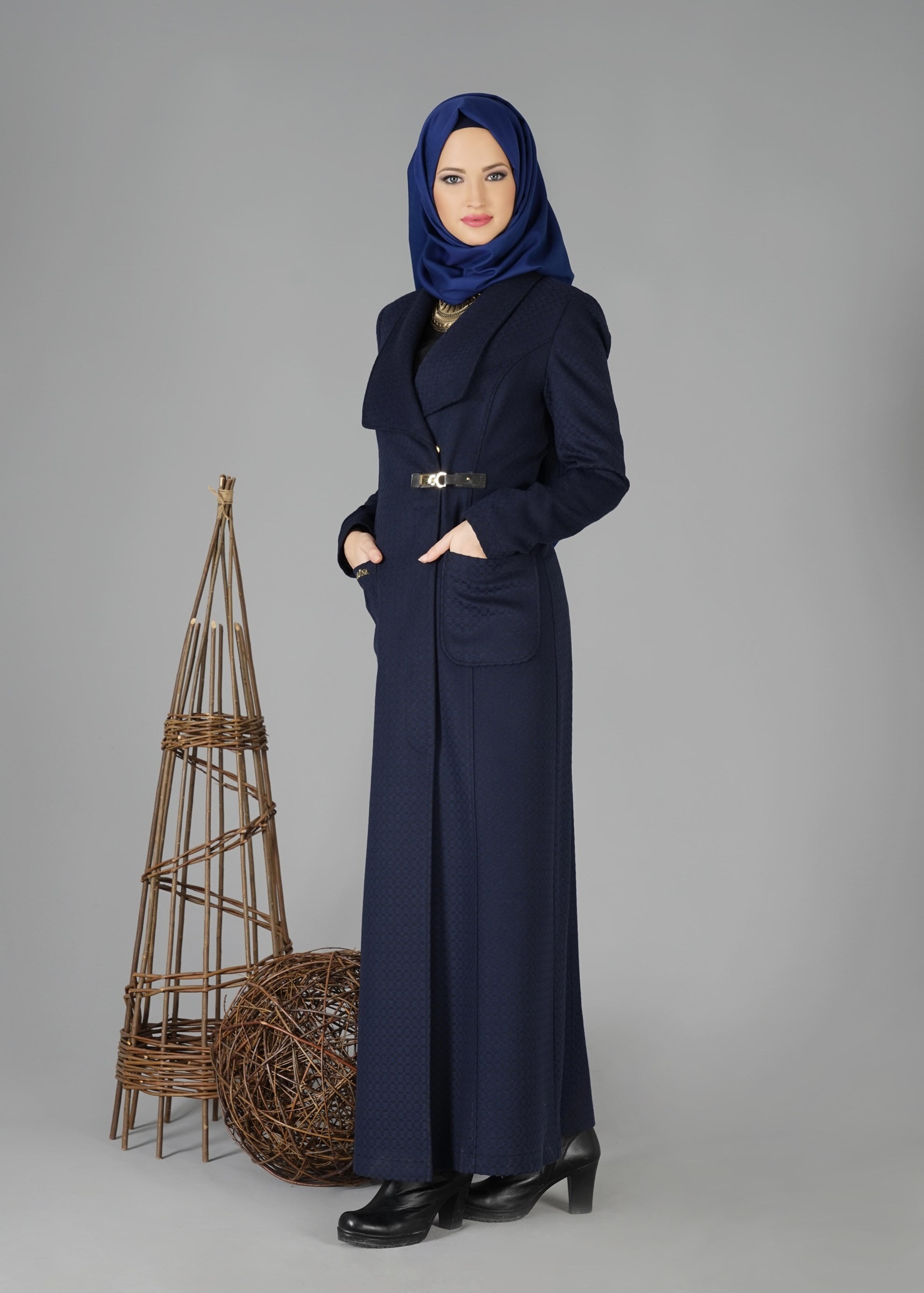 Tesettür giyim LACİVERT CEPLİ PARDESÜ 1885