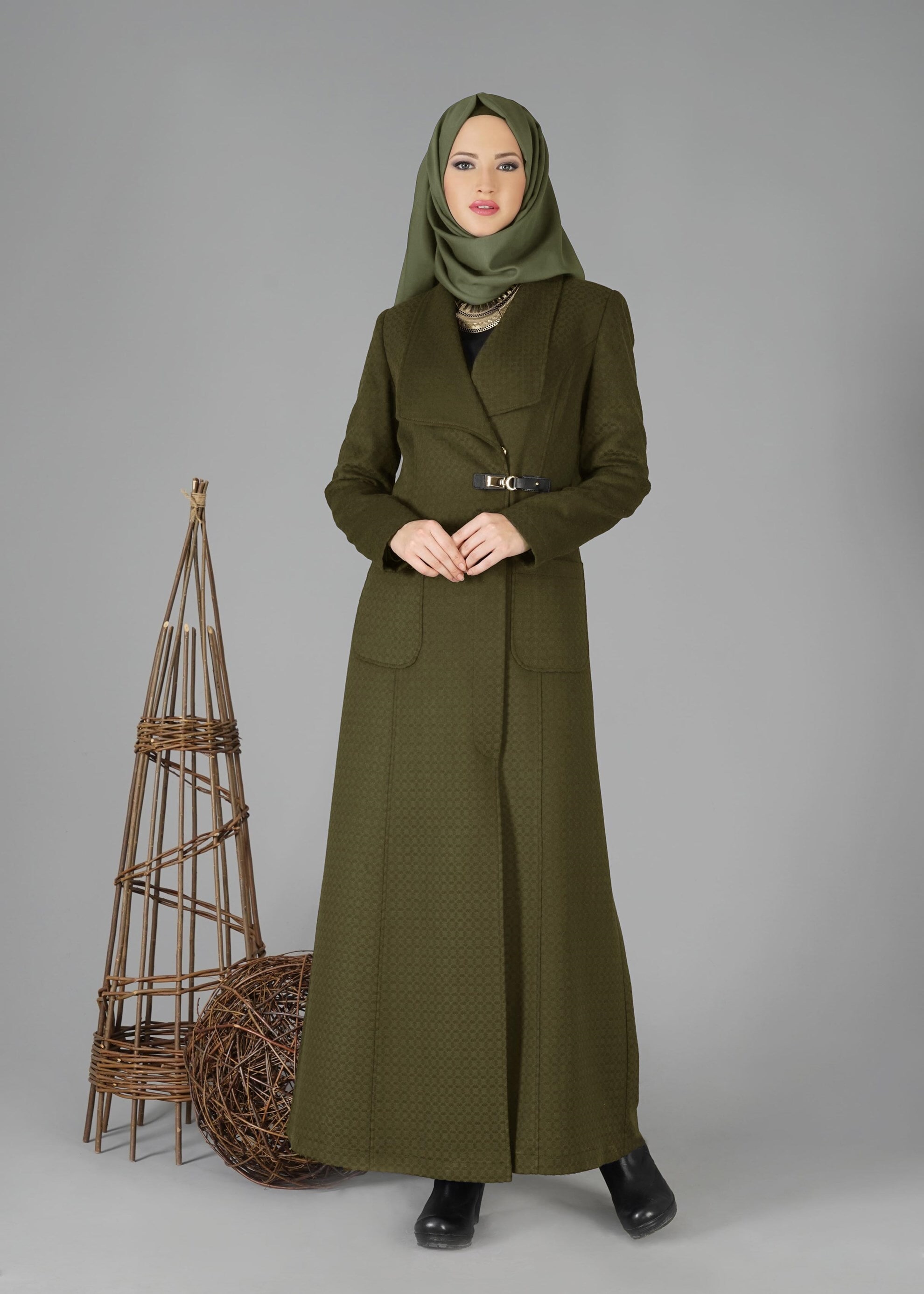 Tesettür giyim YEŞİL CEPLİ PARDESÜ 1885