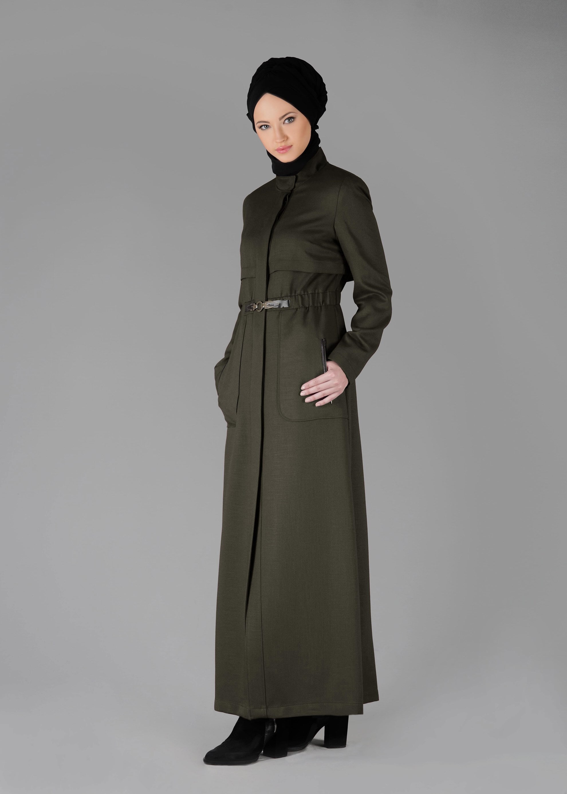 Tesettür giyim HAKİ GİZLİ DÜĞMELİ BELİ LASTİKLİ PARDESÜ 1889