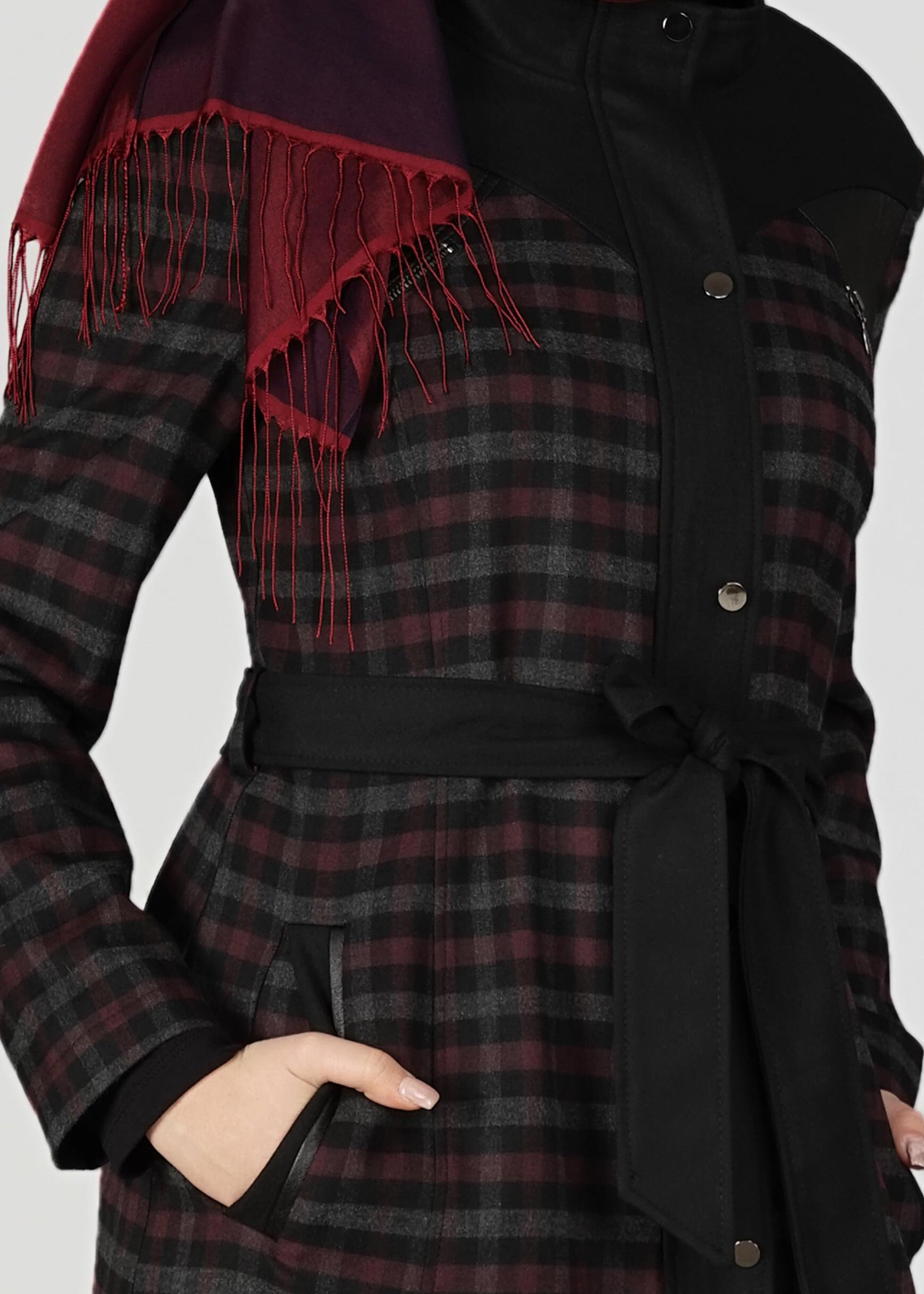 Tesettür giyim MÜRDÜM ÇITÇITLI KARELİ PARDESÜ 1904