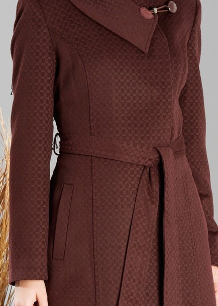 Tesettür giyim BORDO YAKASI DÜĞMELİ PARDESÜ 1911