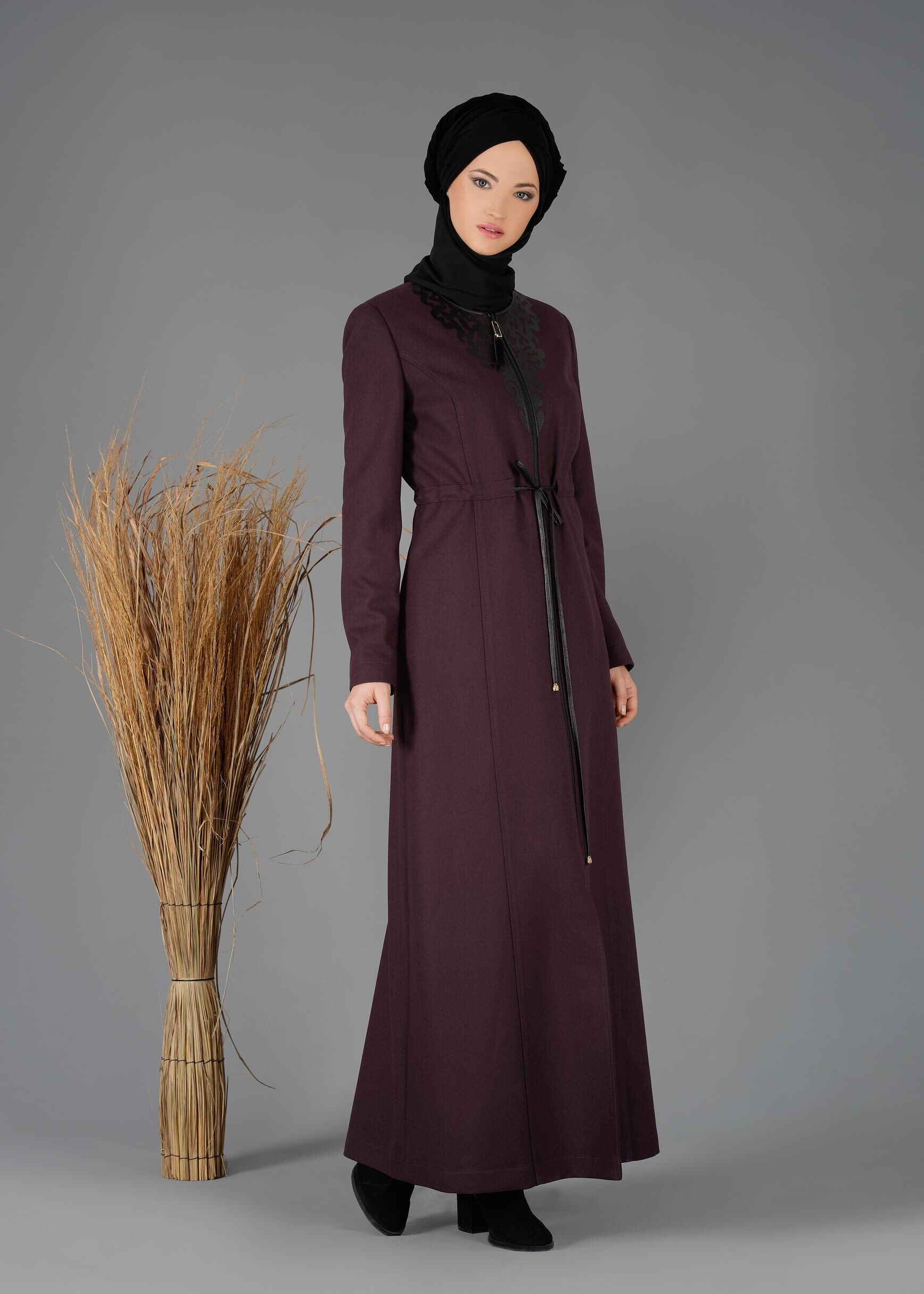 Tesettür giyim MÜRDÜM BELİ BÜZGÜLÜ FERMUARLI PARDESÜ 1920