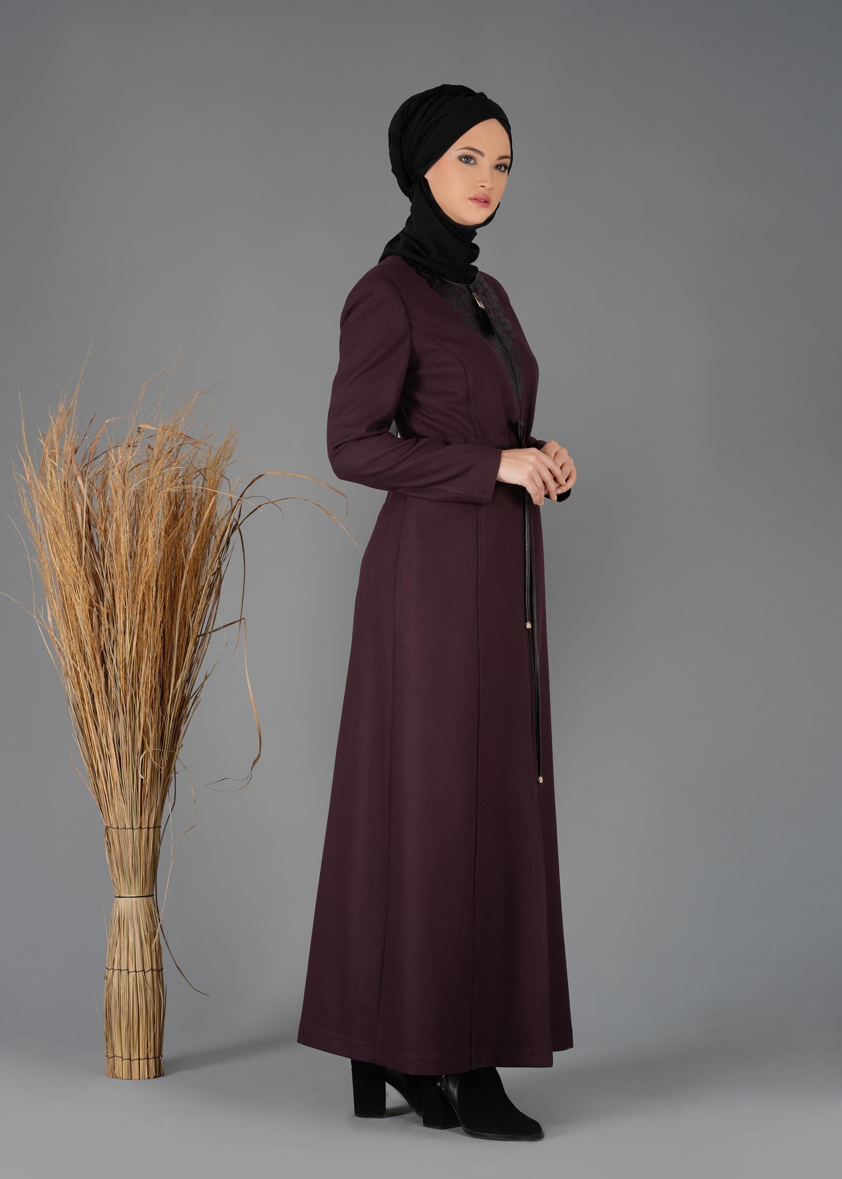 Tesettür giyim MÜRDÜM BELİ BÜZGÜLÜ FERMUARLI PARDESÜ 1920