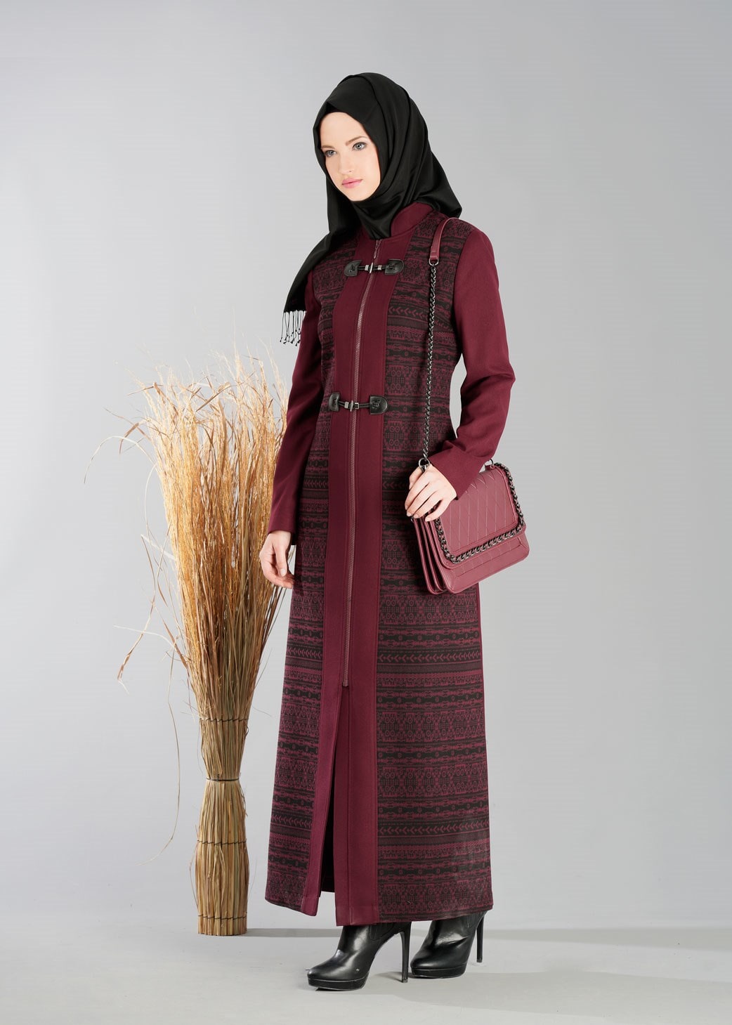 Tesettür giyim BORDO ETNİK DESENLİ PARDESÜ 1922