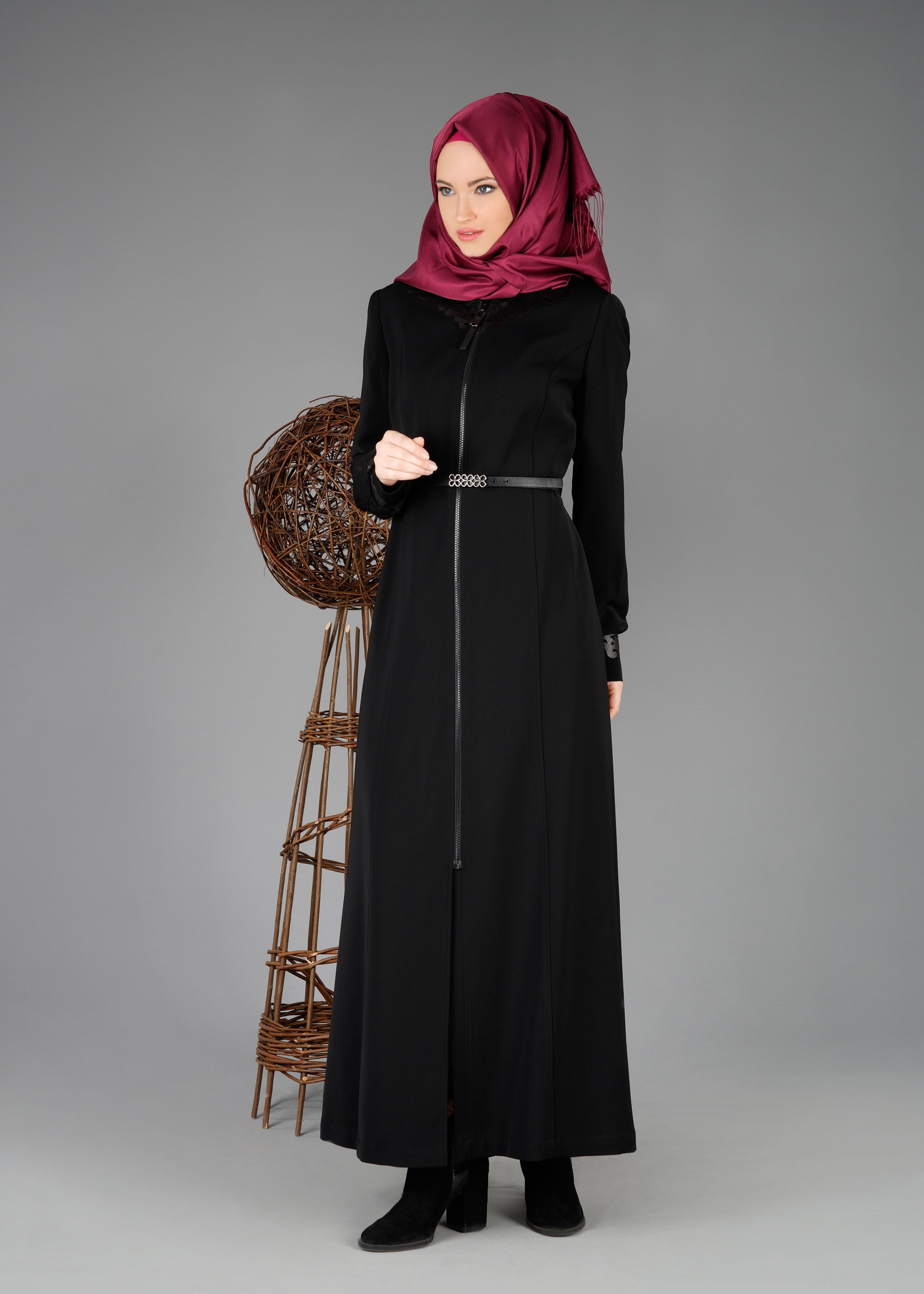 Tesettür giyim SİYAH FERMUARLI PARDESÜ 1932