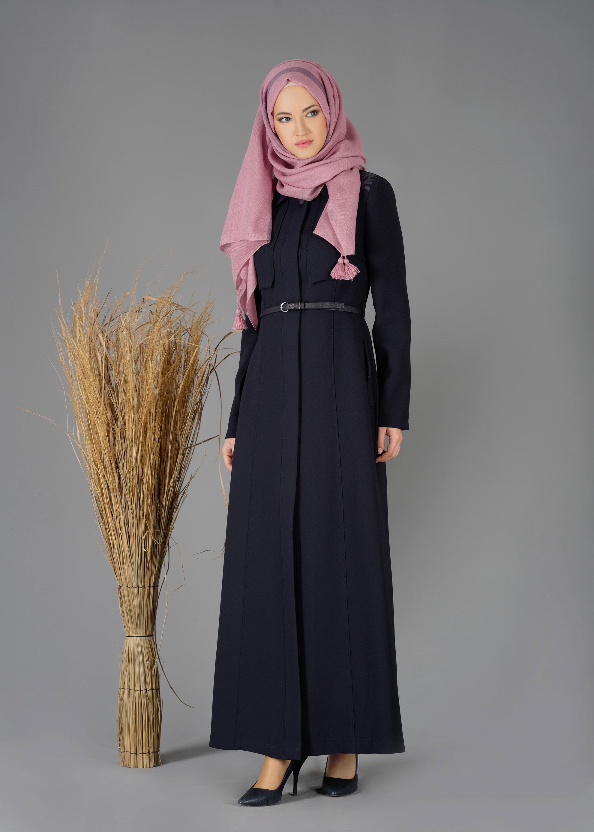 Tesettür giyim LACİVERT OMUZ DETAYLI DÜĞMELİ PARDESÜ 1935