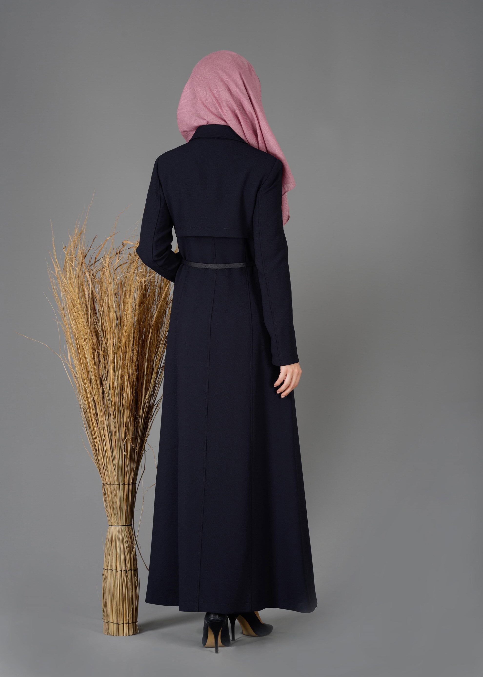 Tesettür giyim LACİVERT OMUZ DETAYLI DÜĞMELİ PARDESÜ 1935