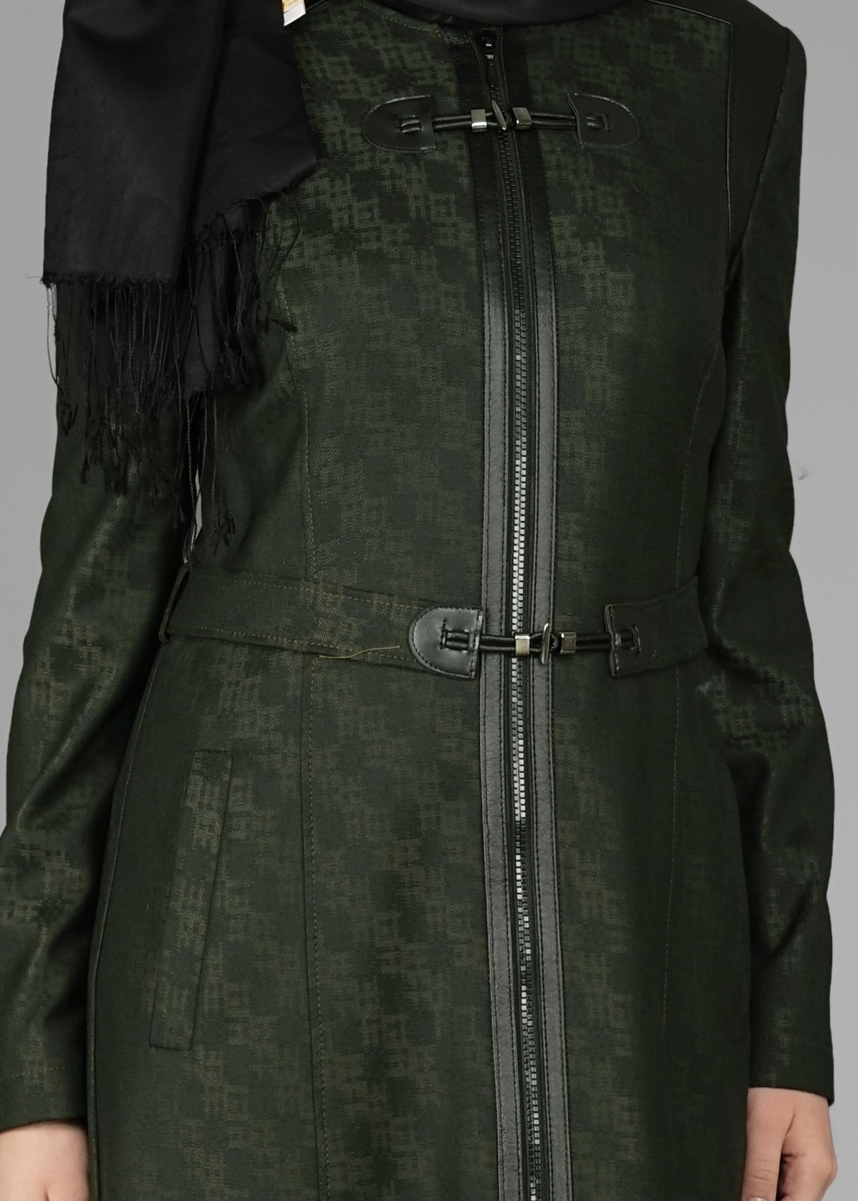 Tesettür giyim HAKİ FERMUARLI DETAYLI PARDESÜ 1938