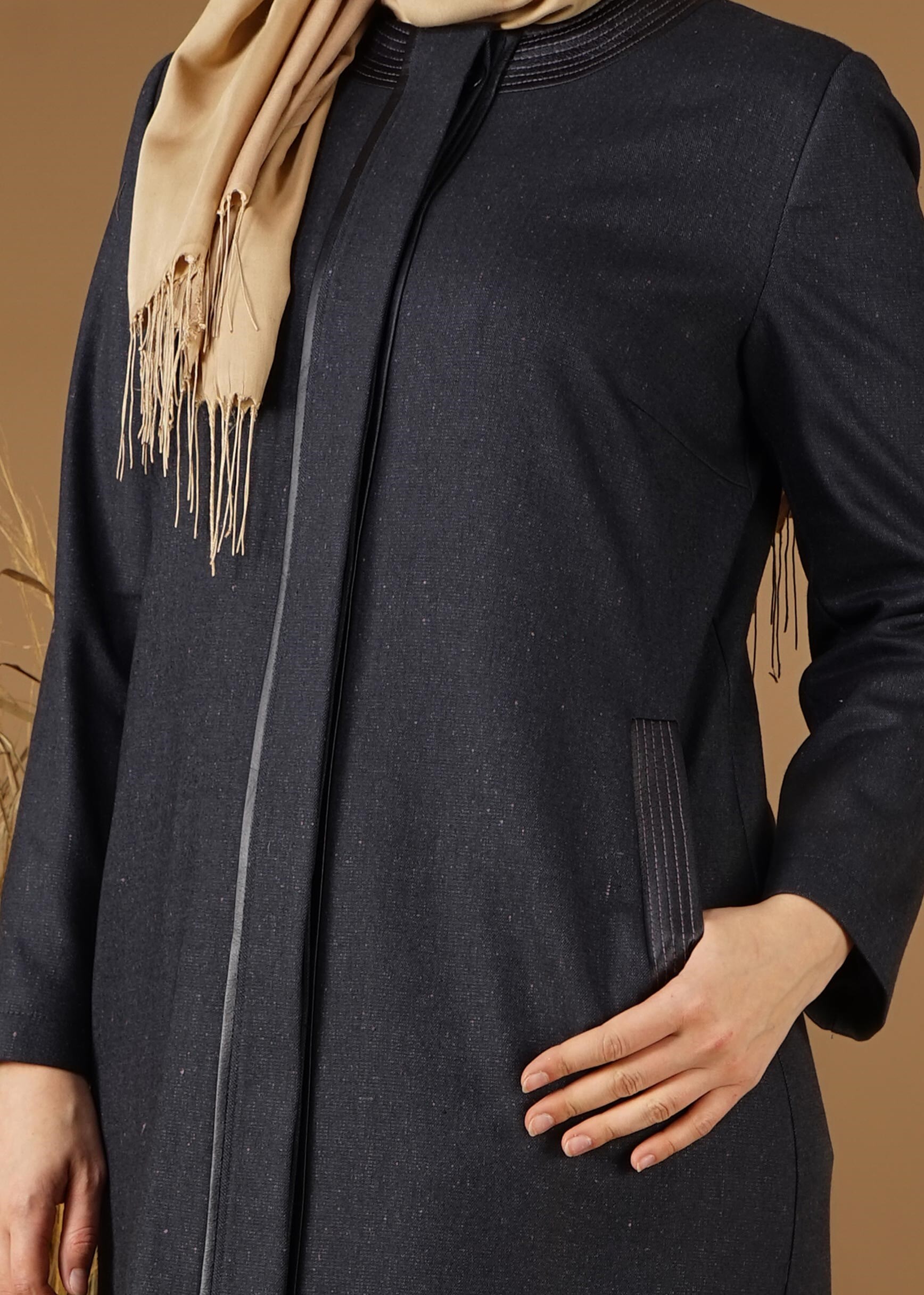 Vêtements hijab GRIS PARDESSUS AVEC BOUTONS DISSIMULÉES 1956 