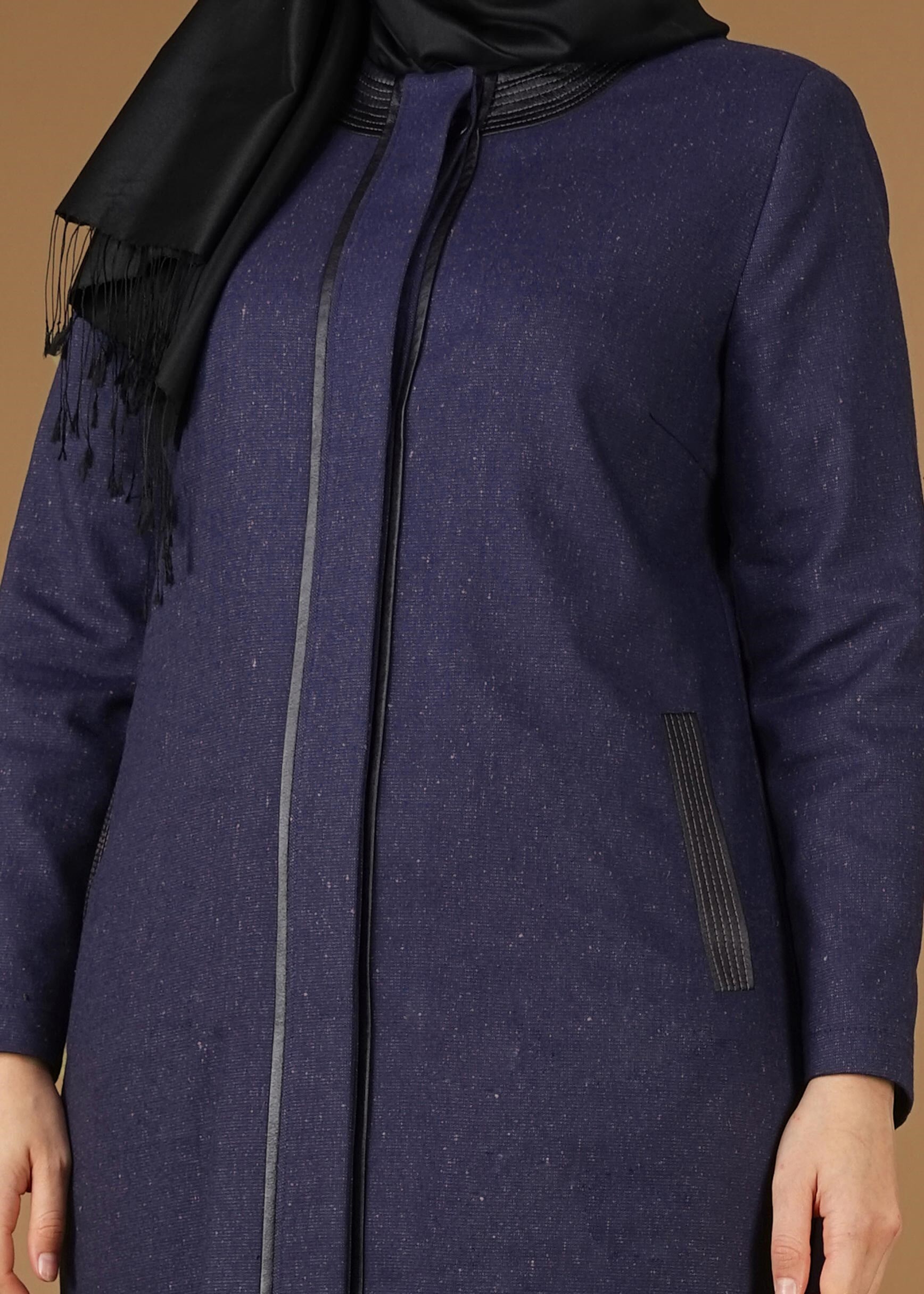 Vêtements hijab BLEU MARINE PARDESSUS AVEC BOUTONS DISSIMULÉES 1956 