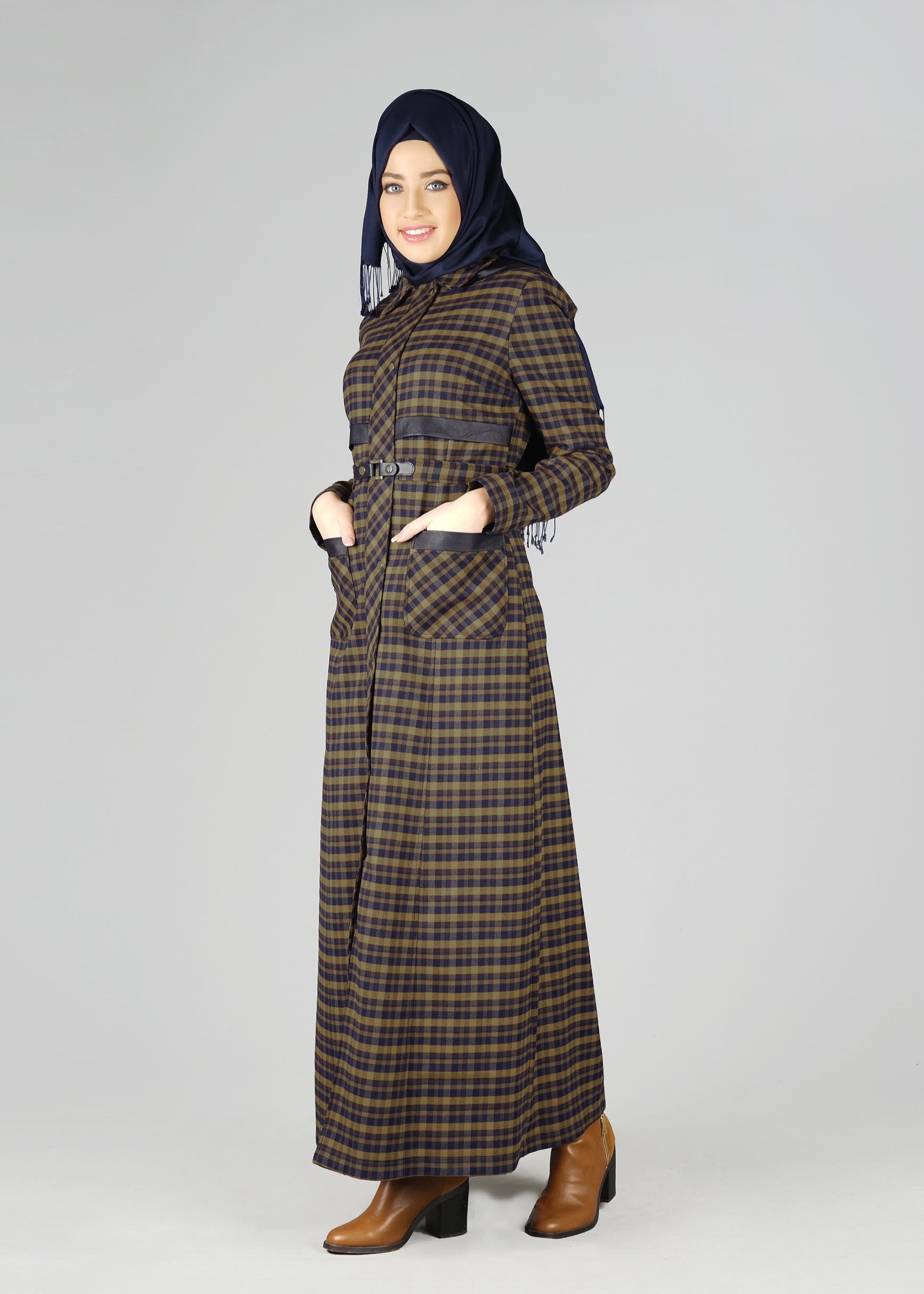 Tesettür giyim LACİVERT EKOSE PARDESÜ 1880-1