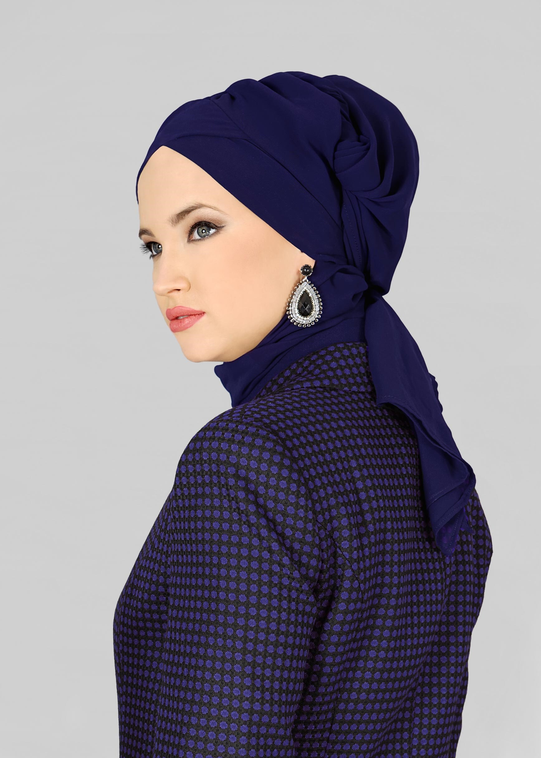 Tesettür giyim MAVİ 9827 ALVİNA HAZIR TOPUZLU ŞAL
