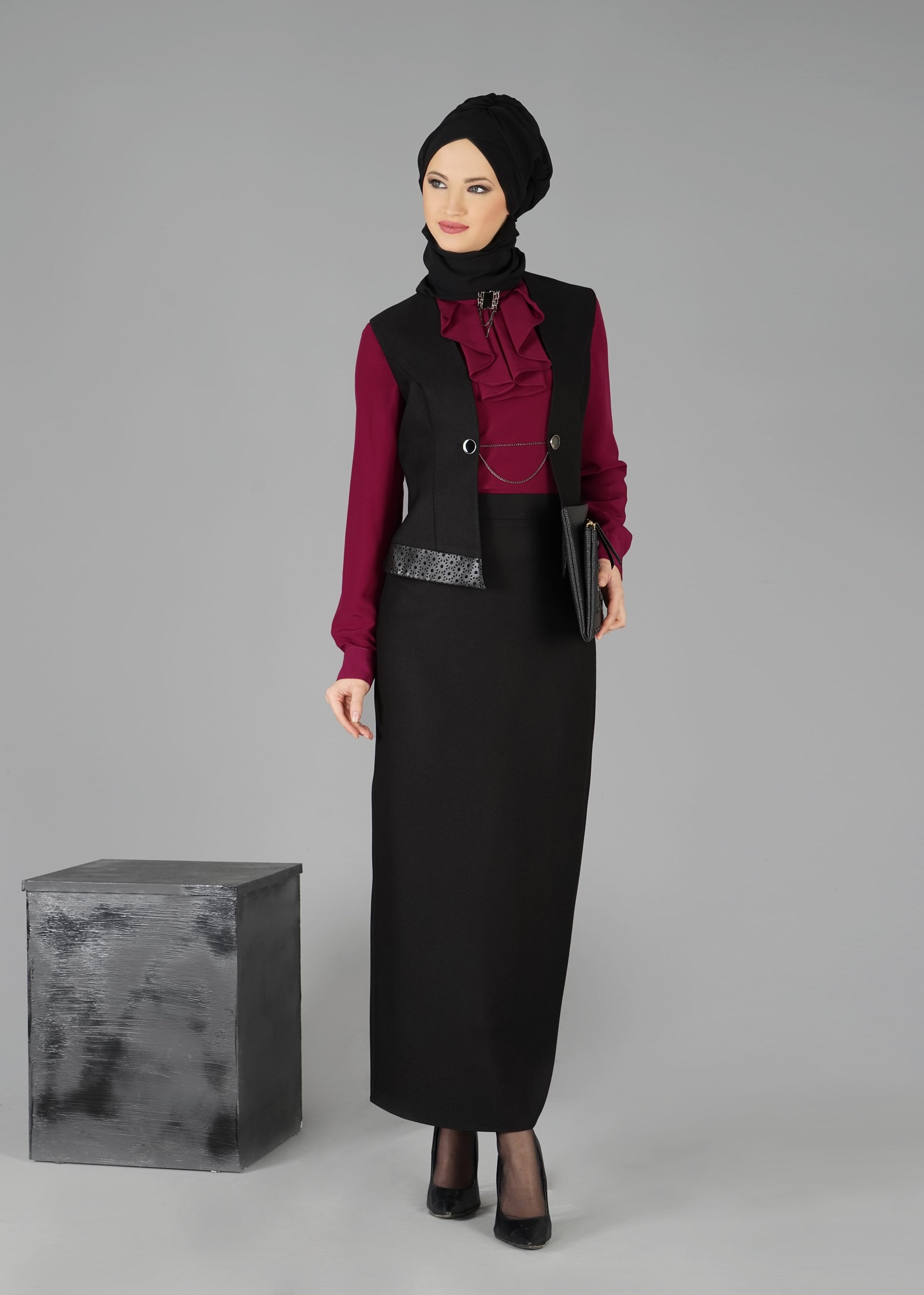 Tesettür giyim SİYAH 3323E ETEKLİ TAKIM