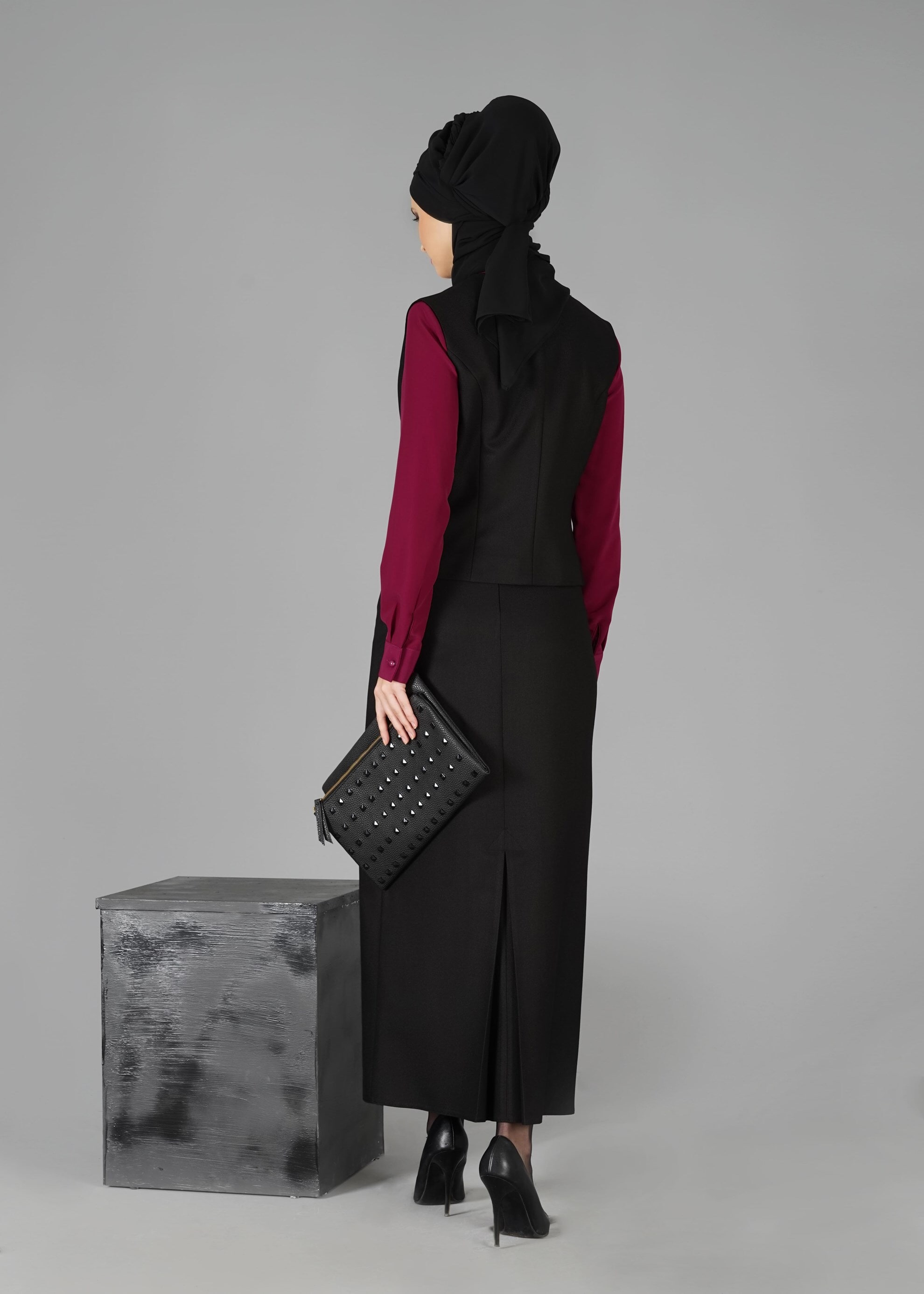 Tesettür giyim SİYAH 3323E ETEKLİ TAKIM