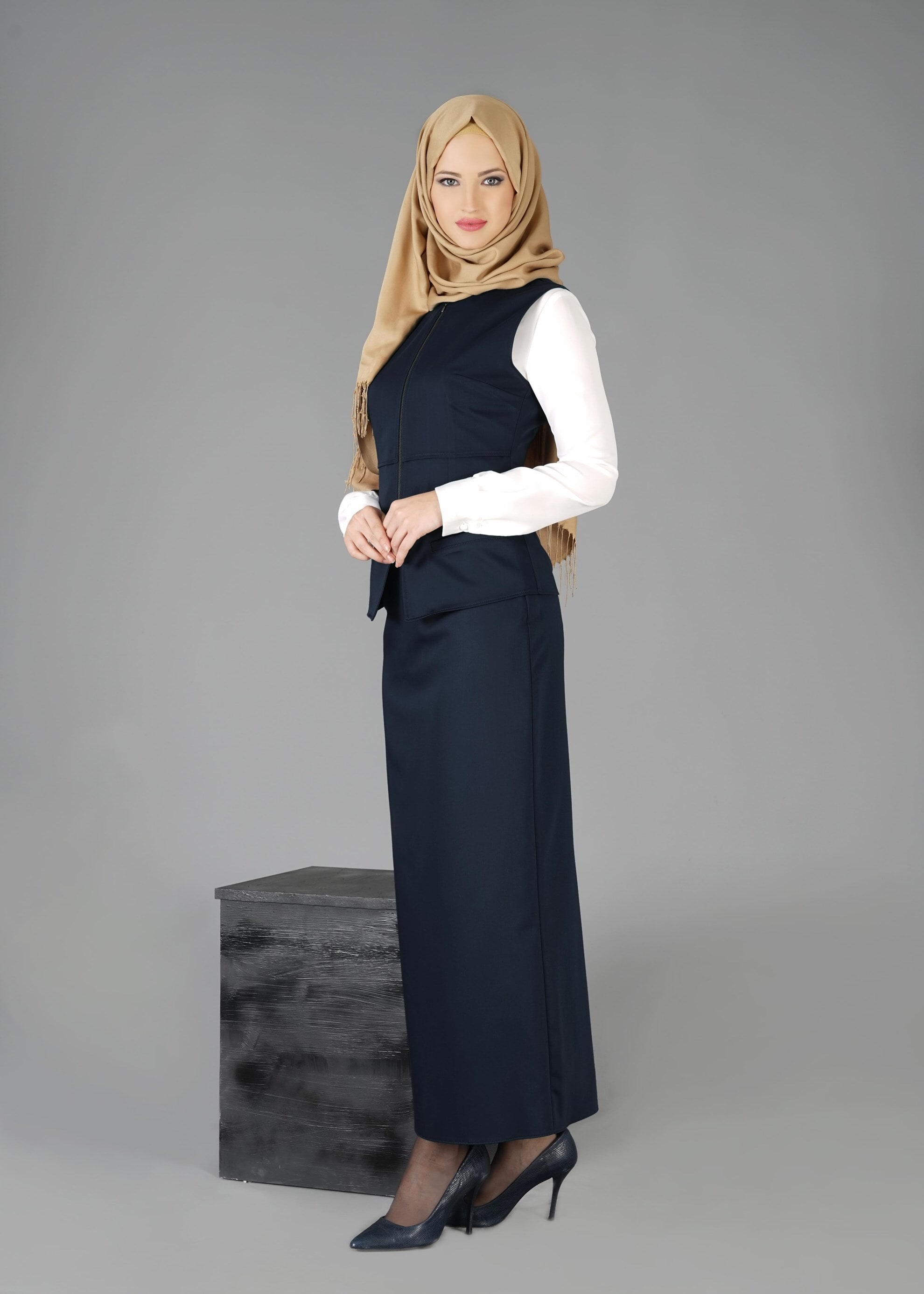 Tesettür giyim LACİVERT 4759 ETEKLİ TAKIM