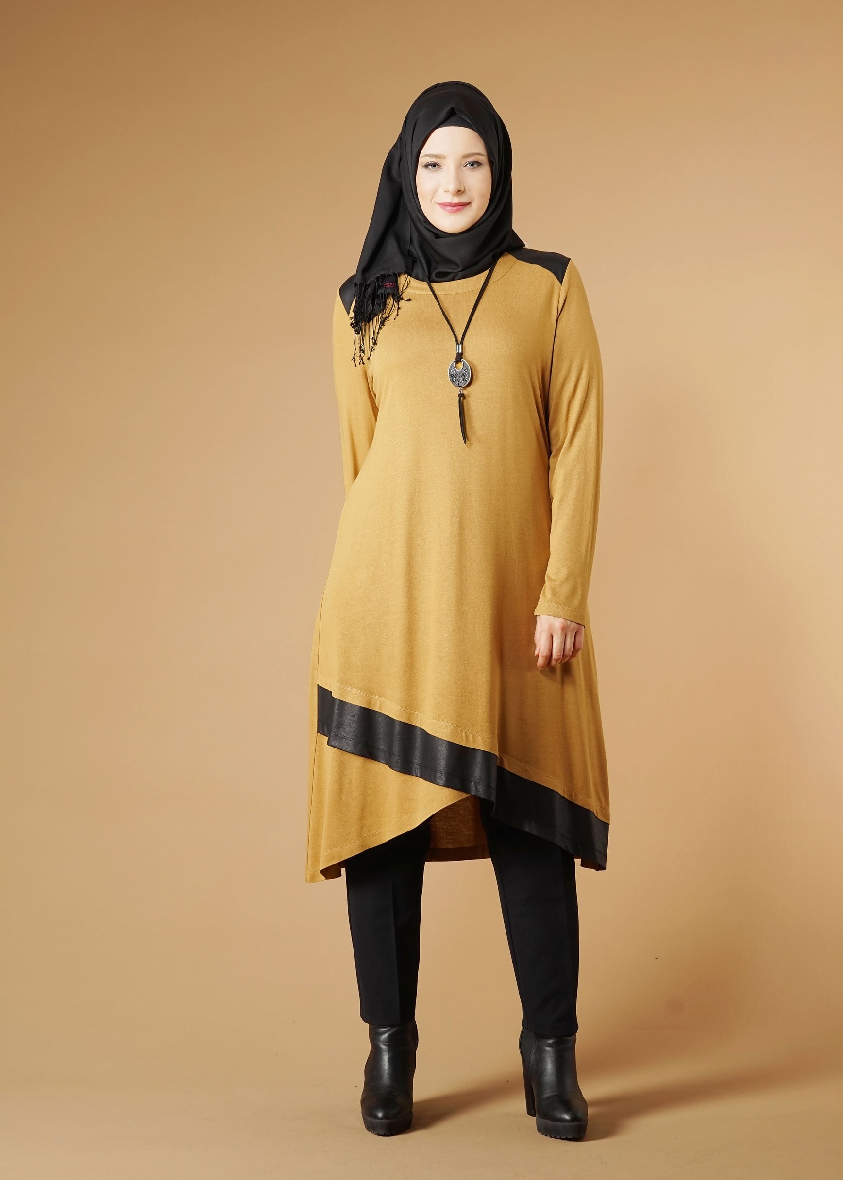 Tesettür giyim SARI ASİMETRİK KESİM TUNİK 2613