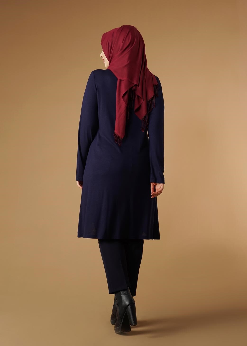 Tesettür giyim LACİVERT ASİMETRİK KESİM TUNİK 2616 