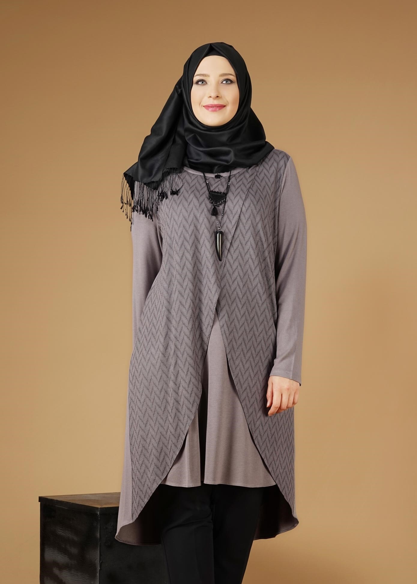 Tesettür giyim GRİ ASİMETRİK KESİM TUNİK 2620 