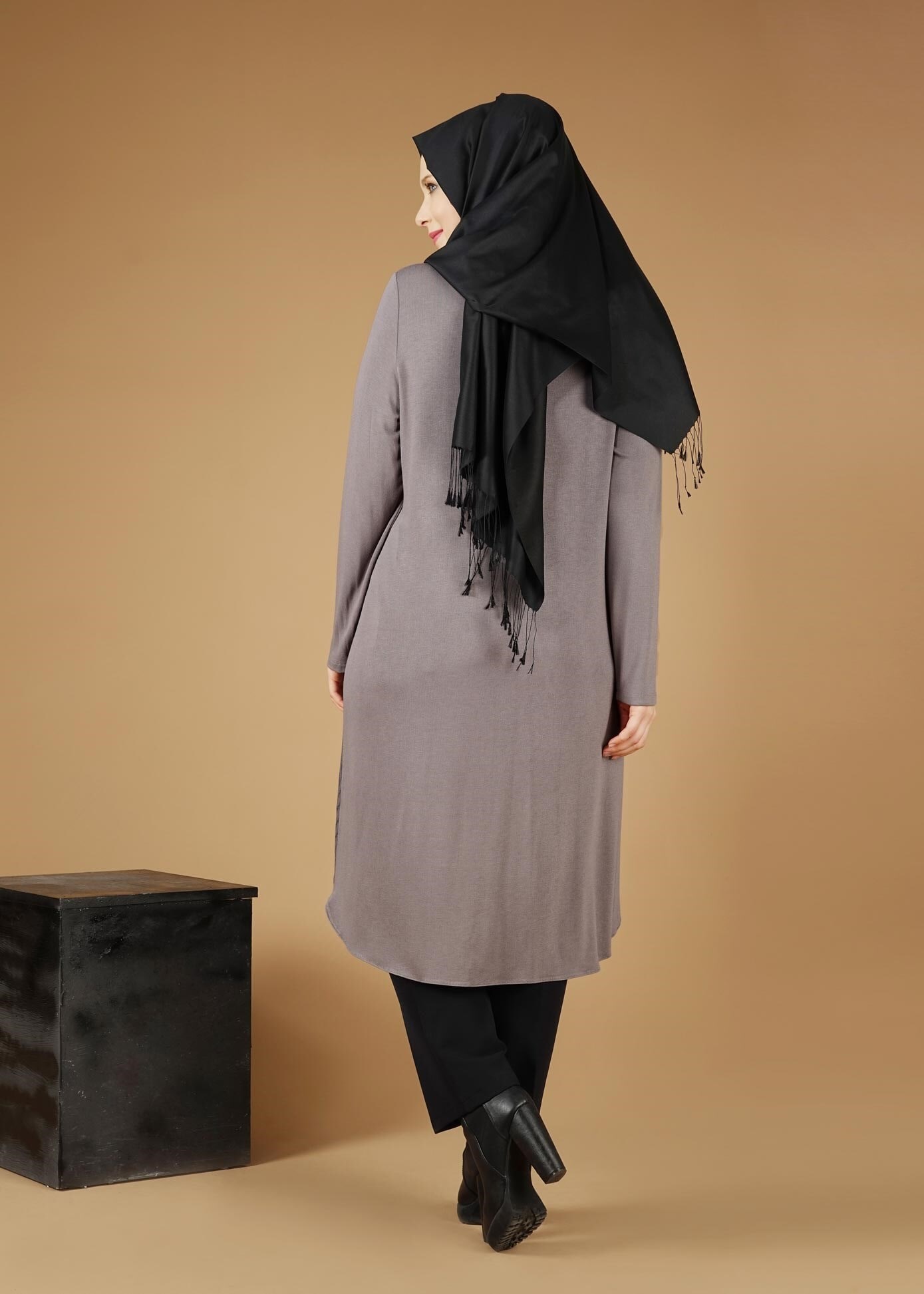 Tesettür giyim GRİ ASİMETRİK KESİM TUNİK 2620 