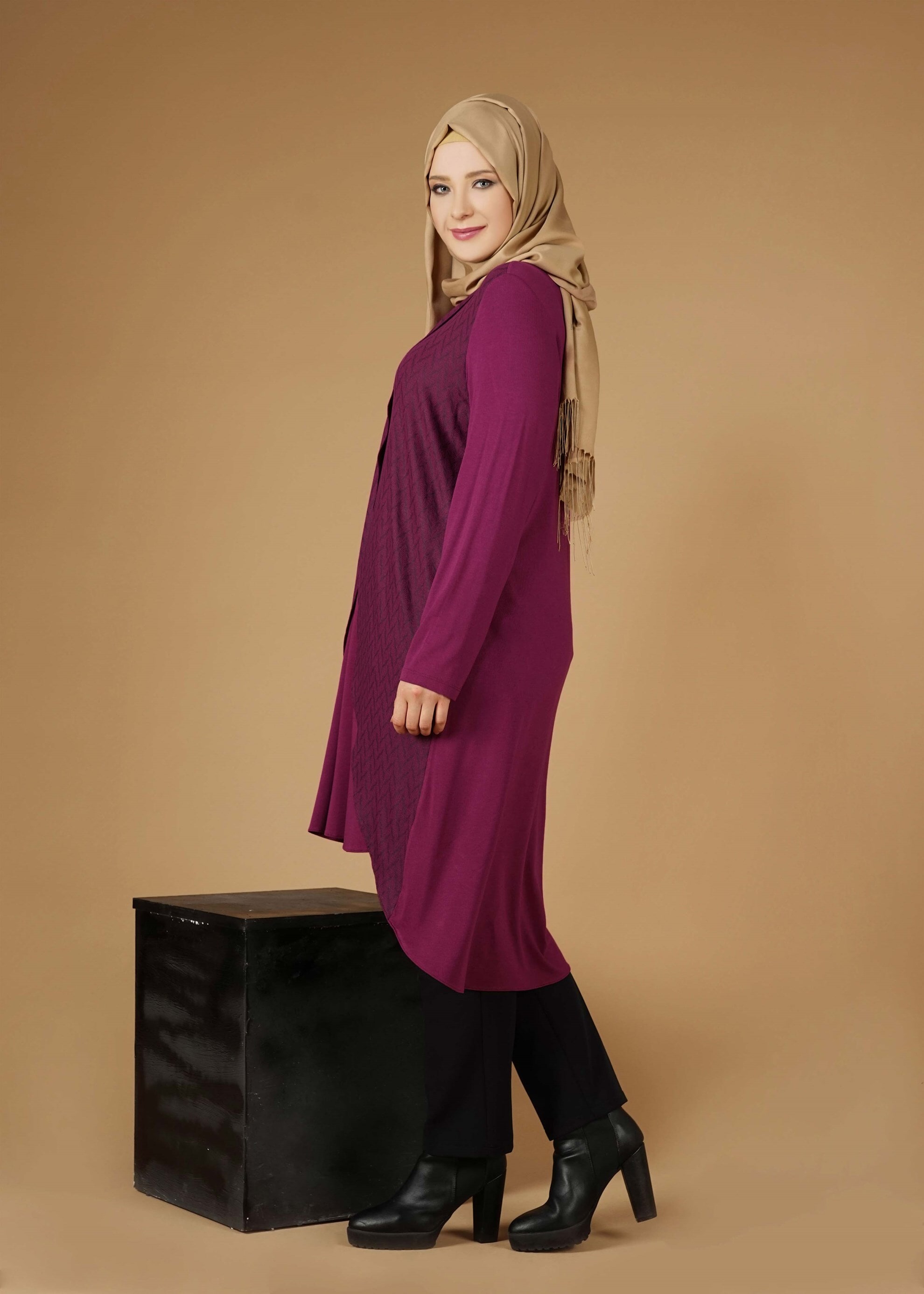 Tesettür giyim FUŞYA ASİMETRİK KESİM TUNİK 2620 