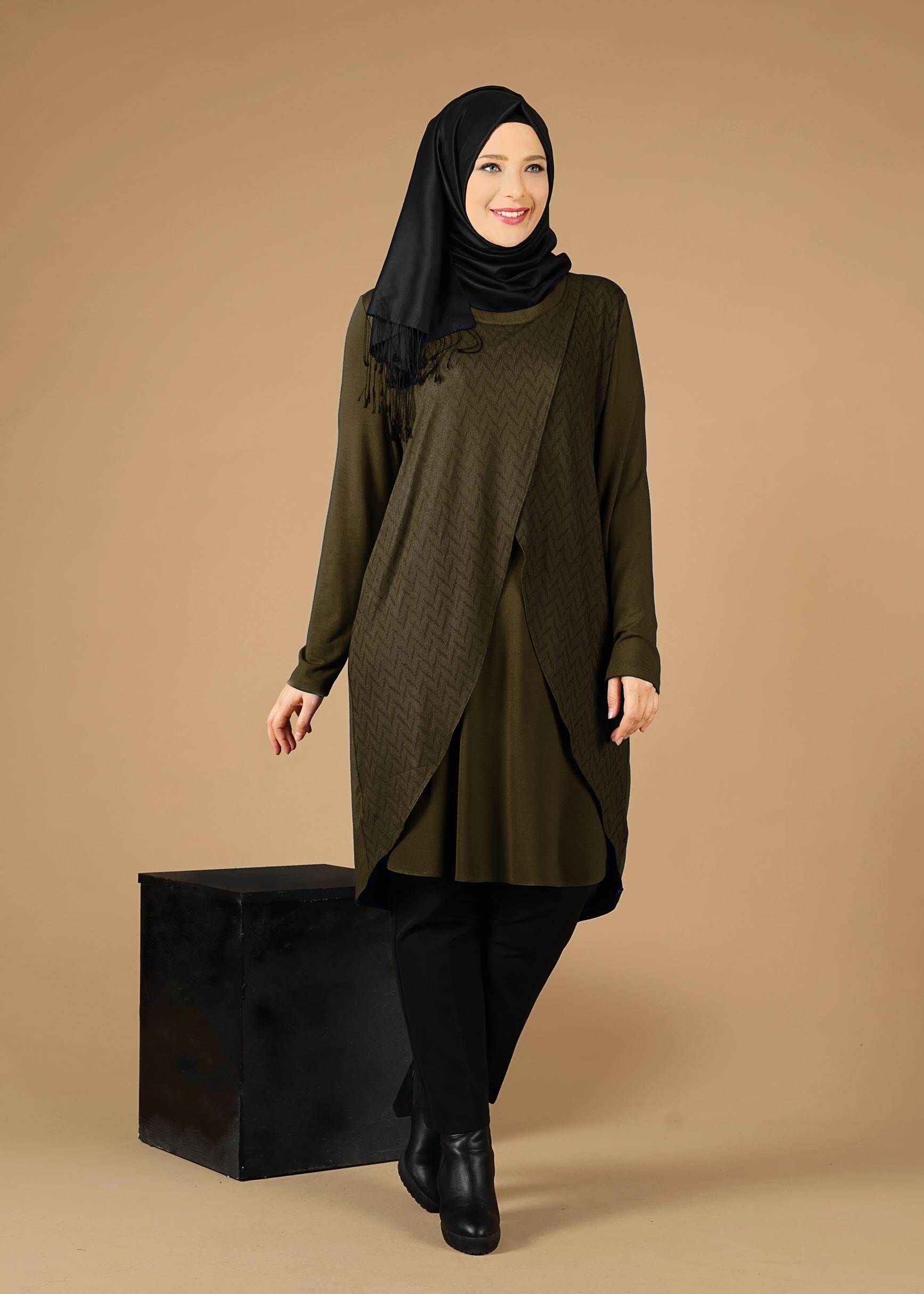 Tesettür giyim HAKİ ASİMETRİK KESİM TUNİK 2620 