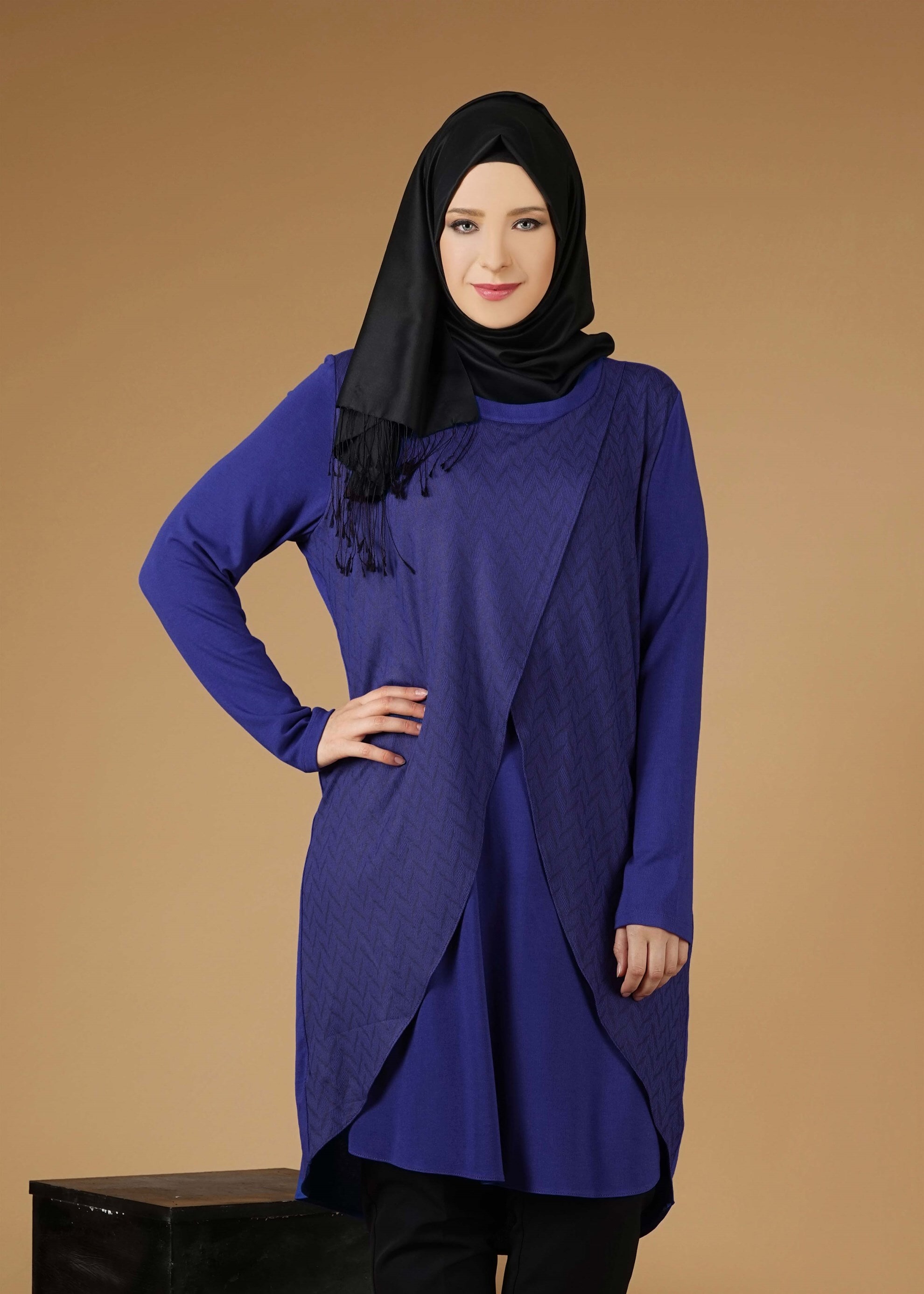 Tesettür giyim LACİVERT ASİMETRİK KESİM TUNİK 2620 