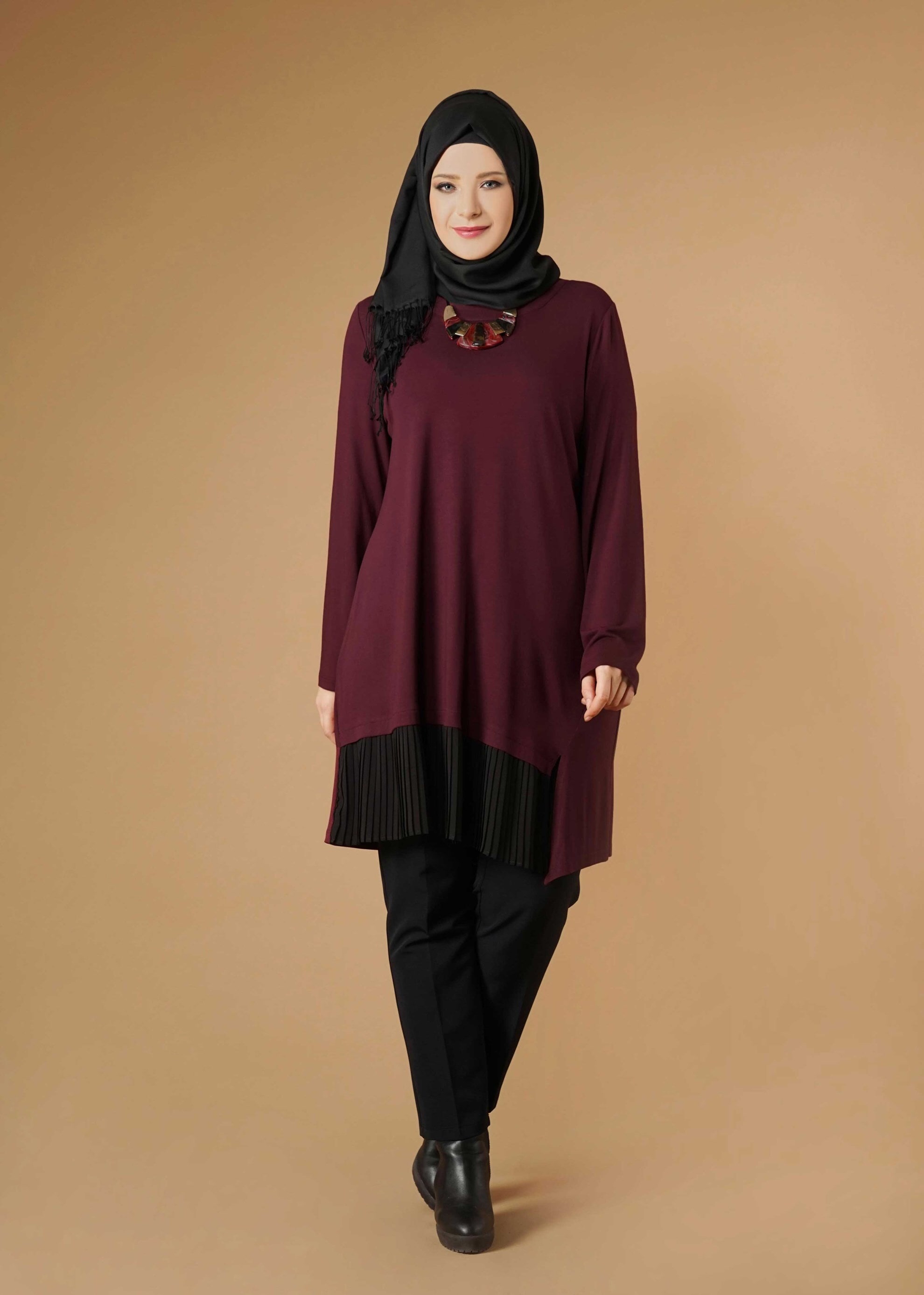 Tesettür giyim BORDO ETEK UCU PİLİSELİ TUNİK 2627 