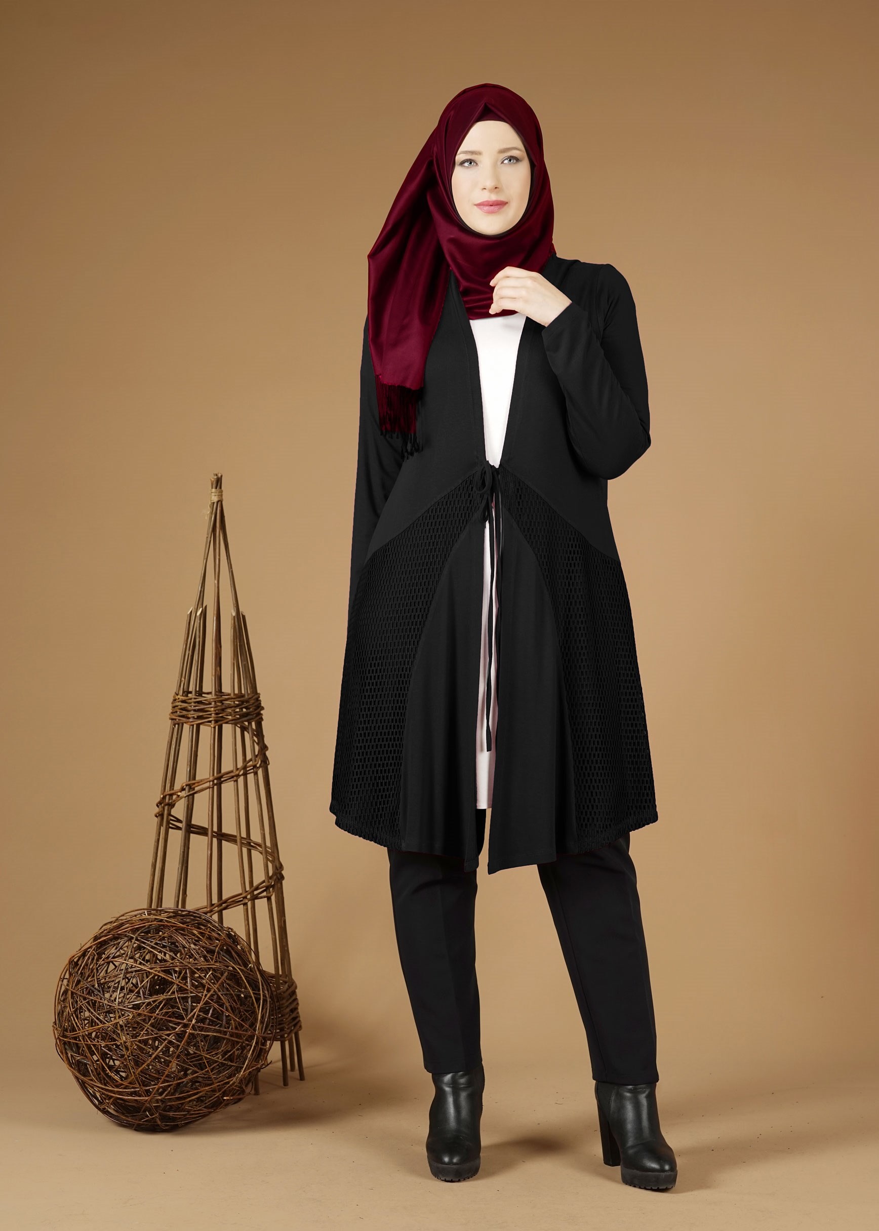 Tesettür giyim SİYAH FİLELİ ÖNDEN BAĞLAMALI TUNİK 2628 