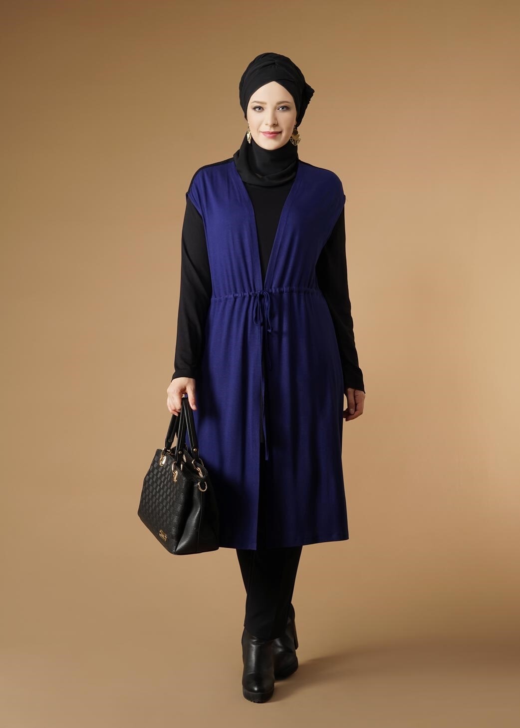 Tesettür giyim LACİVERT BELDEN BÜZGÜLÜ TUNİK 2632 