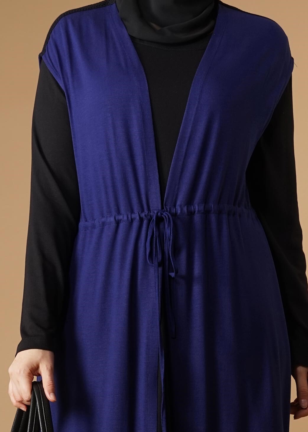 Tesettür giyim LACİVERT BELDEN BÜZGÜLÜ TUNİK 2632 