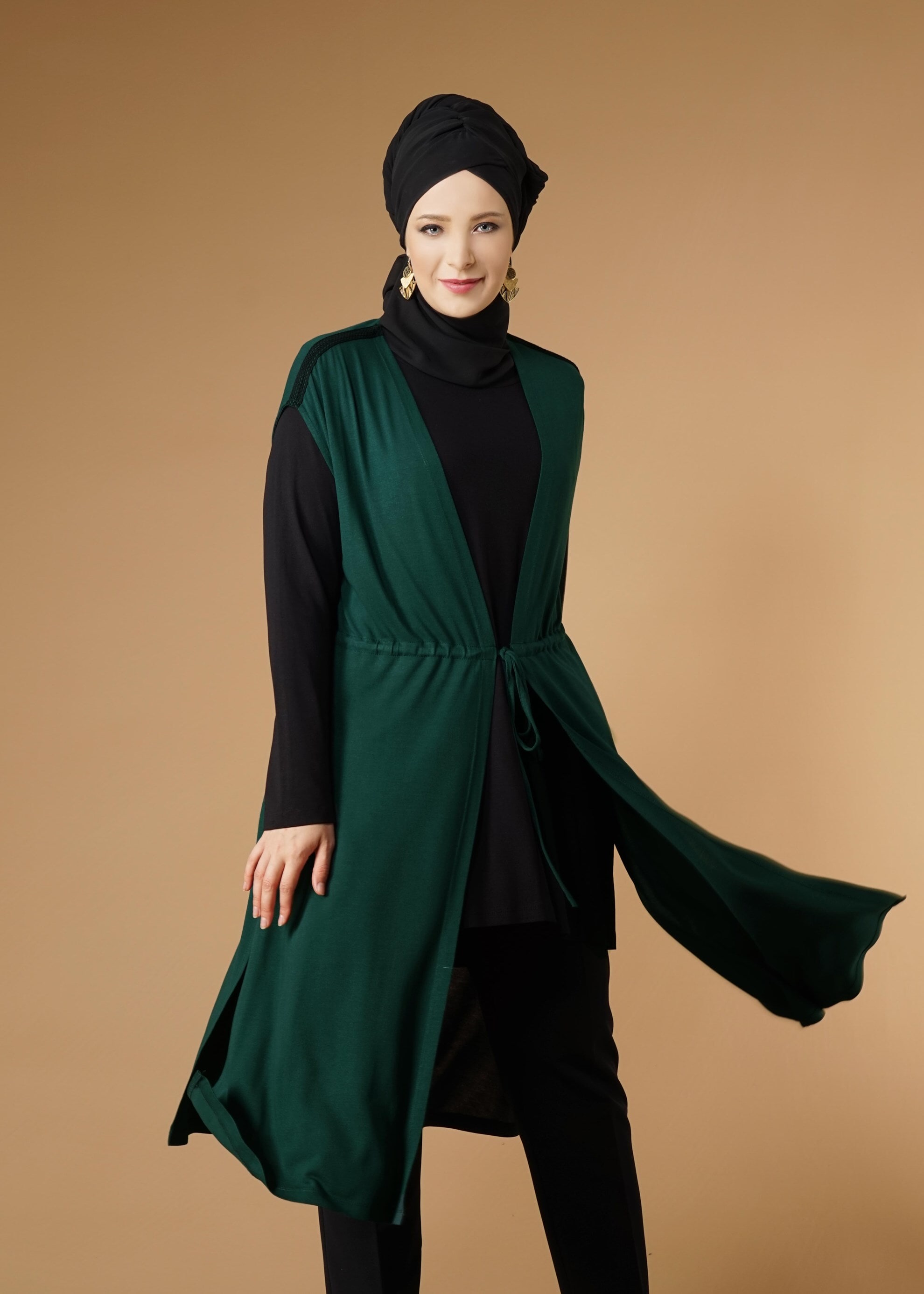 Tesettür giyim YEŞİL BELDEN BÜZGÜLÜ TUNİK 2632 