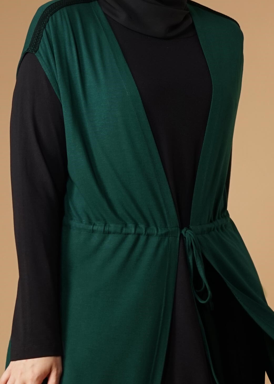 Tesettür giyim YEŞİL BELDEN BÜZGÜLÜ TUNİK 2632 