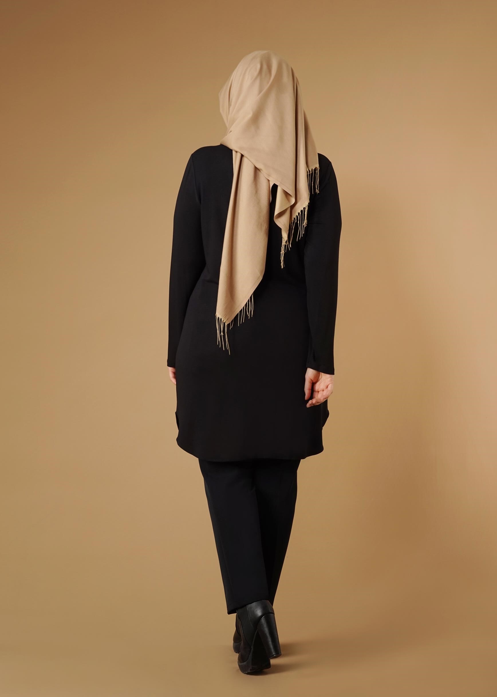 Tesettür giyim SİYAH DÜZ TUNİK 2644