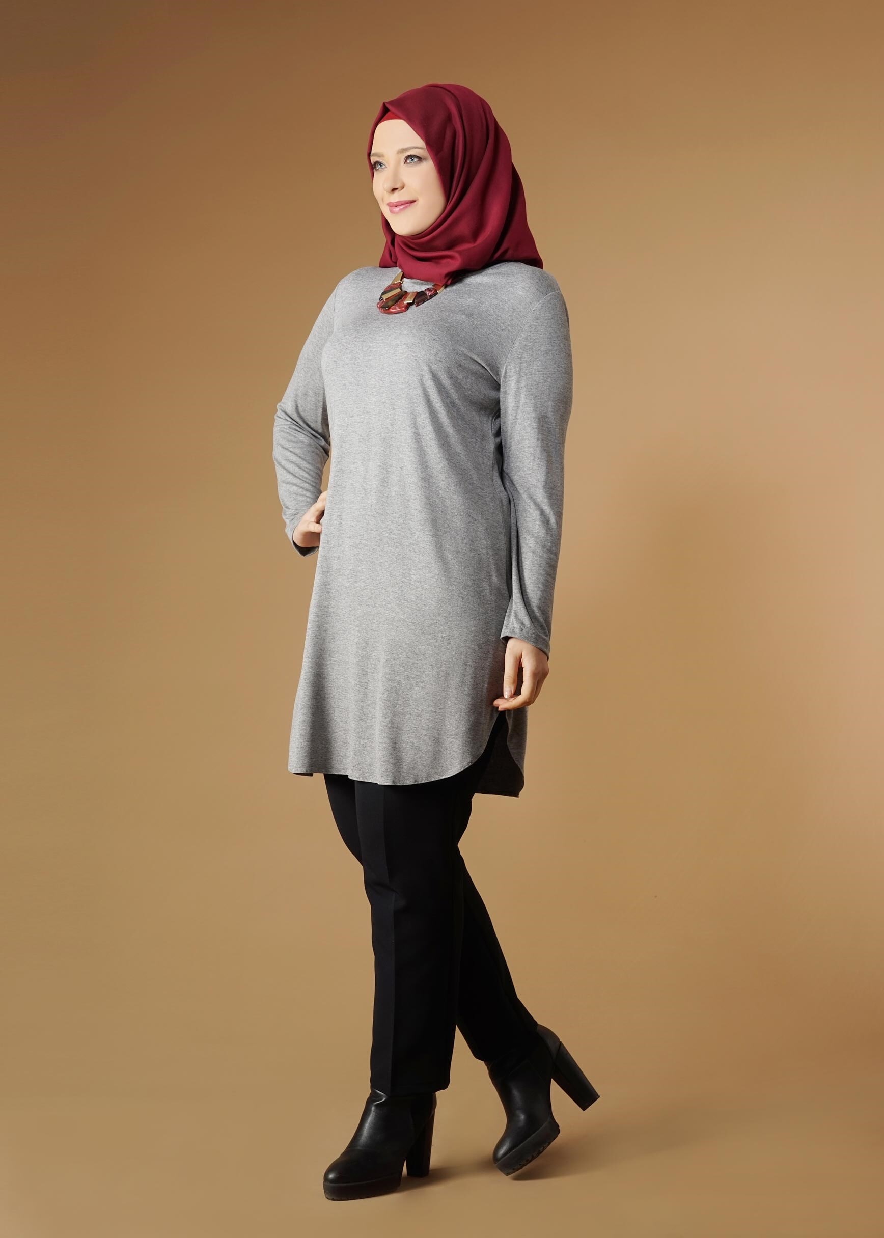 Tesettür giyim GRİ DÜZ TUNİK 2644
