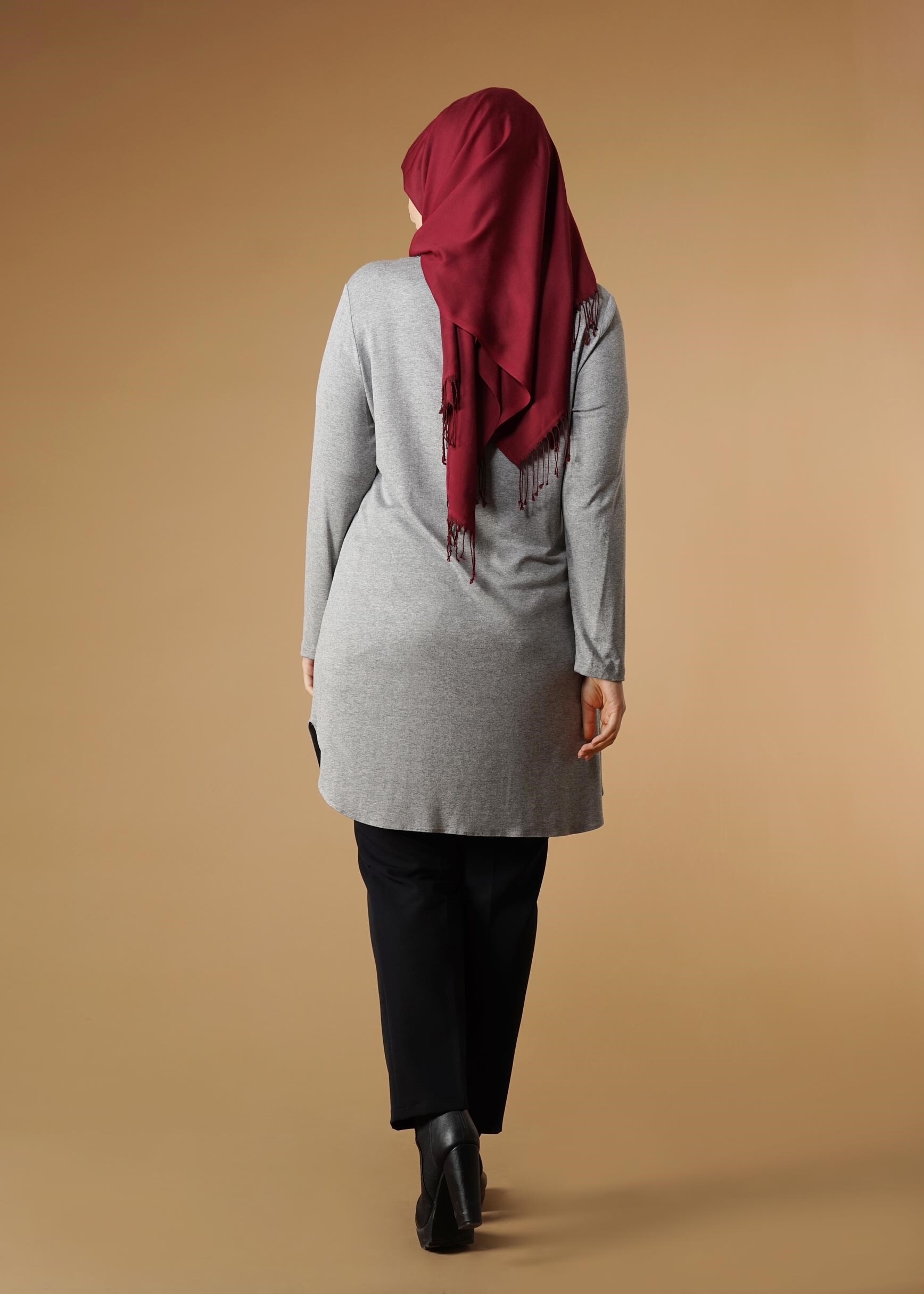 Tesettür giyim GRİ DÜZ TUNİK 2644