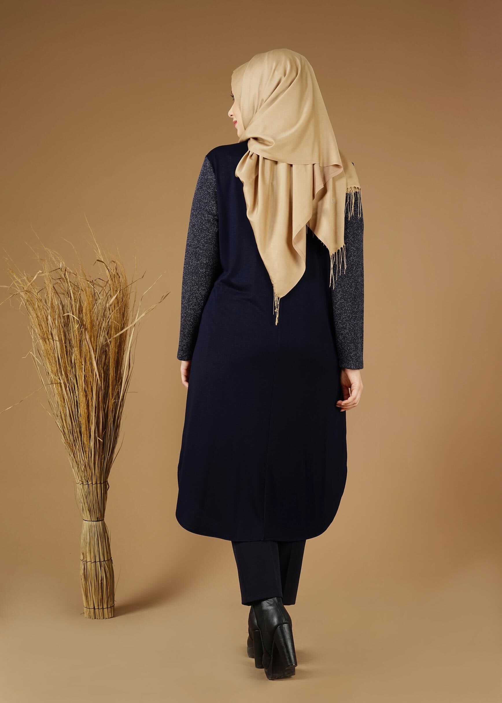 Tesettür giyim LACİVERT YAKASI FERMUAR DETAYLI TUNİK 2659