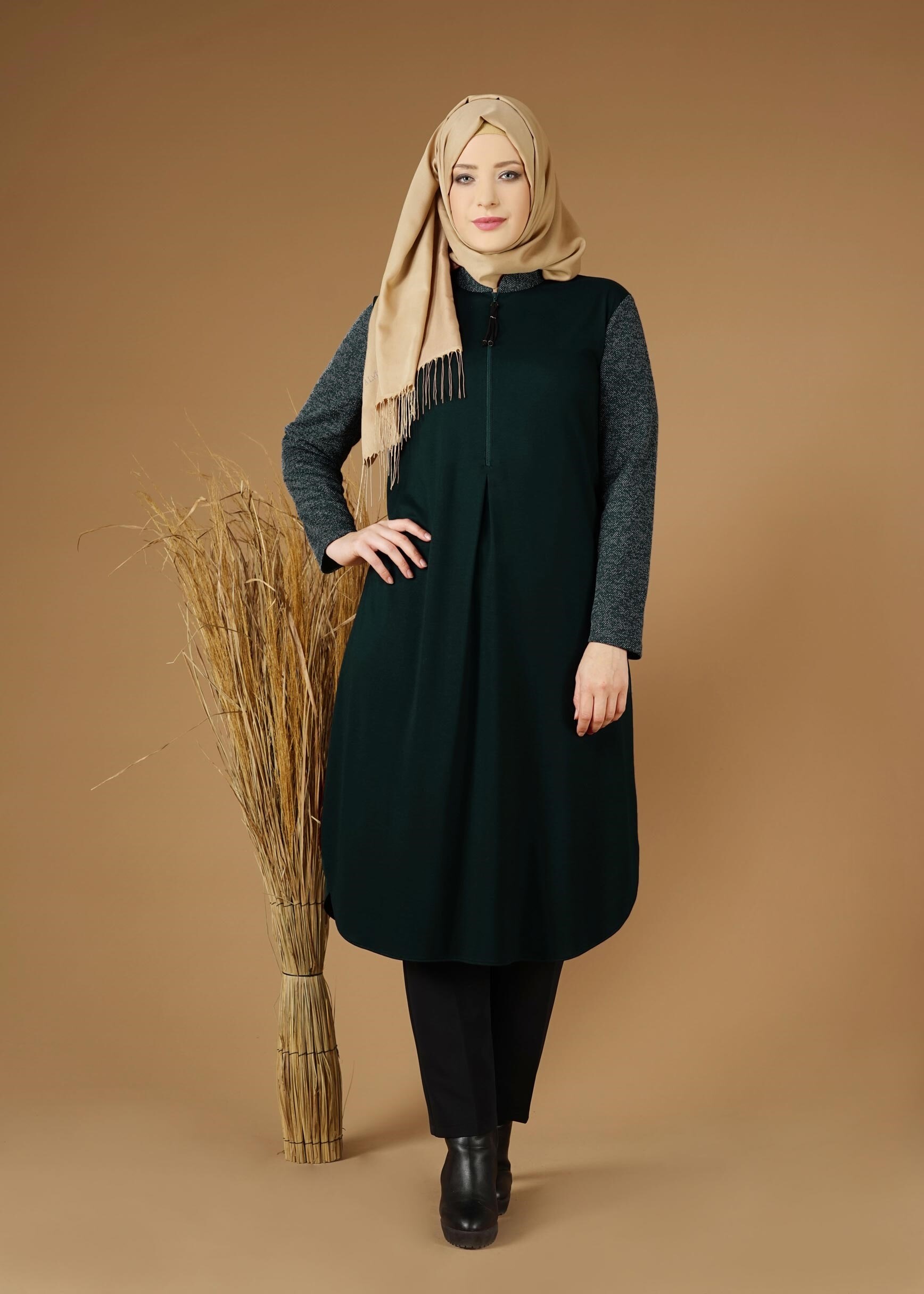 Tesettür giyim YEŞİL YAKASI FERMUAR DETAYLI TUNİK 2659